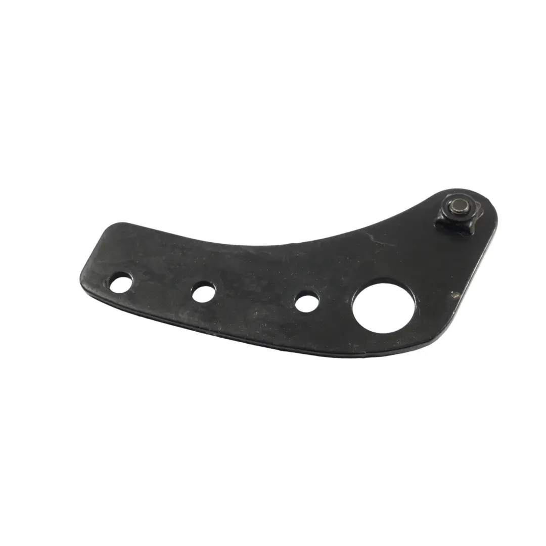 Land Rover Discovery 3 L319 Plaque Fixation Hayon Avant Droite 5H22-425A28-AA - SKU BHR780220 - Numéro de pièce BHR780220