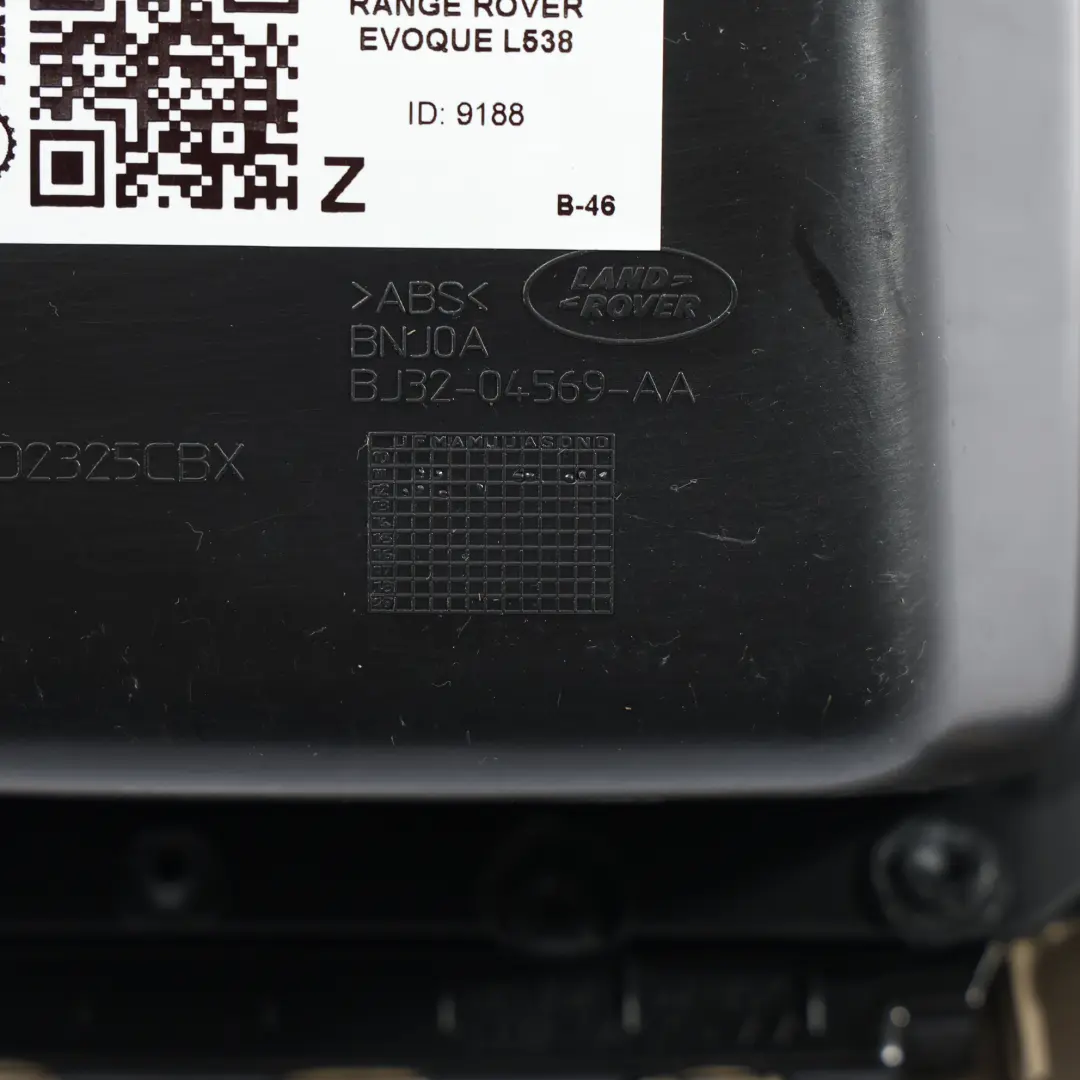 Półka Osłona Tylna Tunelu Środkowego do Range Rover Evoque L538 o numerze BJ32-04569-AA Range Rover Evoque L538 Półka Osłona Tylna Tunelu Środkowego - SKU BJ32-04569-AA - Numer Części BJ32-04569-AA