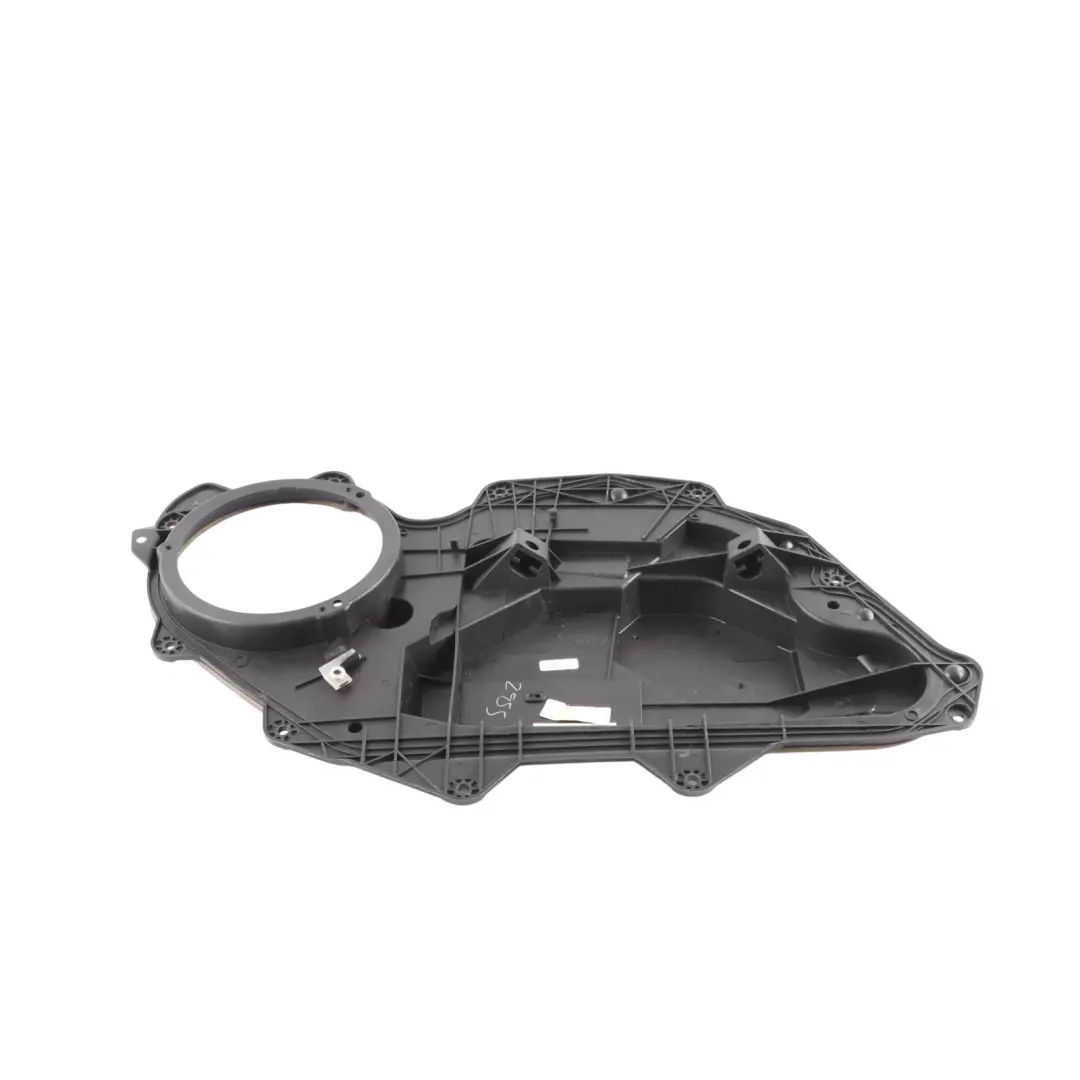 Tapicerka Drzwi Tylna Lewa do Land Rover Discovery Sport L550 o numerze BJ32-24767-AD Land Rover Discovery Sport L550 Tapicerka Drzwi Tylna Lewa - SKU BJ32-24767-AD - Numer Części BJ32-24767-AD