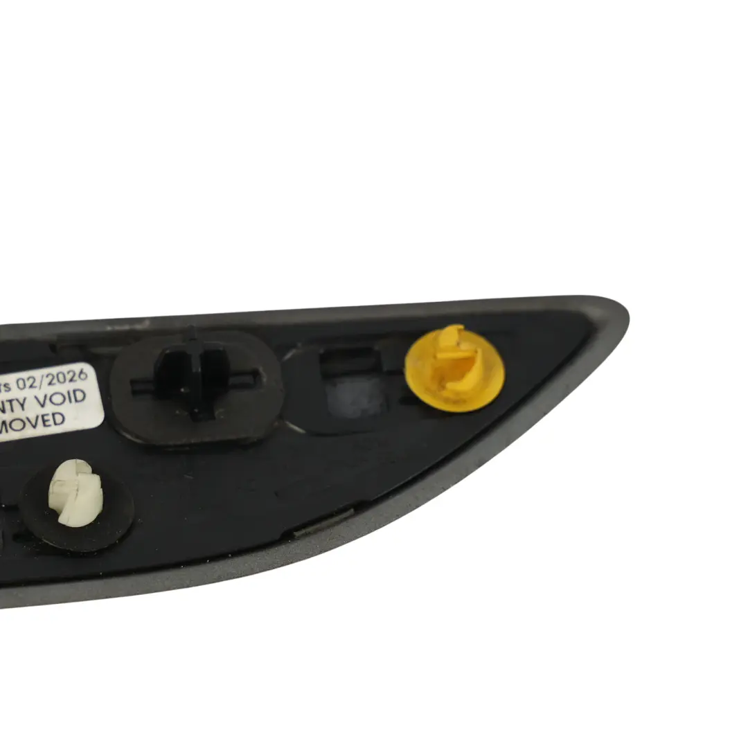 Moldura De Puerta Delantera Derecha para Land Rover Discovery L550 con número de pieza BJ32-29426-ADW Land Rover Discovery L550 Moldura De Puerta Delantera Derecha - SKU BJ32-29426-ADW - Número de pieza BJ32-29426-ADW