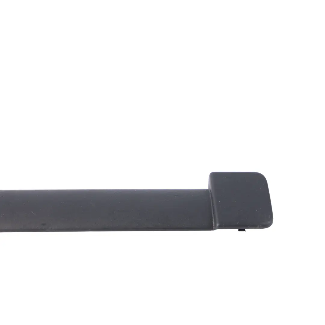 Osłona Klamki Klapy Bagażnika do Range Rover Evoque L538 o numerze BJ32-43615-ACW Range Rover Evoque L538 Osłona Klamki Klapy Bagażnika - SKU BJ32-43615-ACW - Numer Części BJ32-43615-ACW