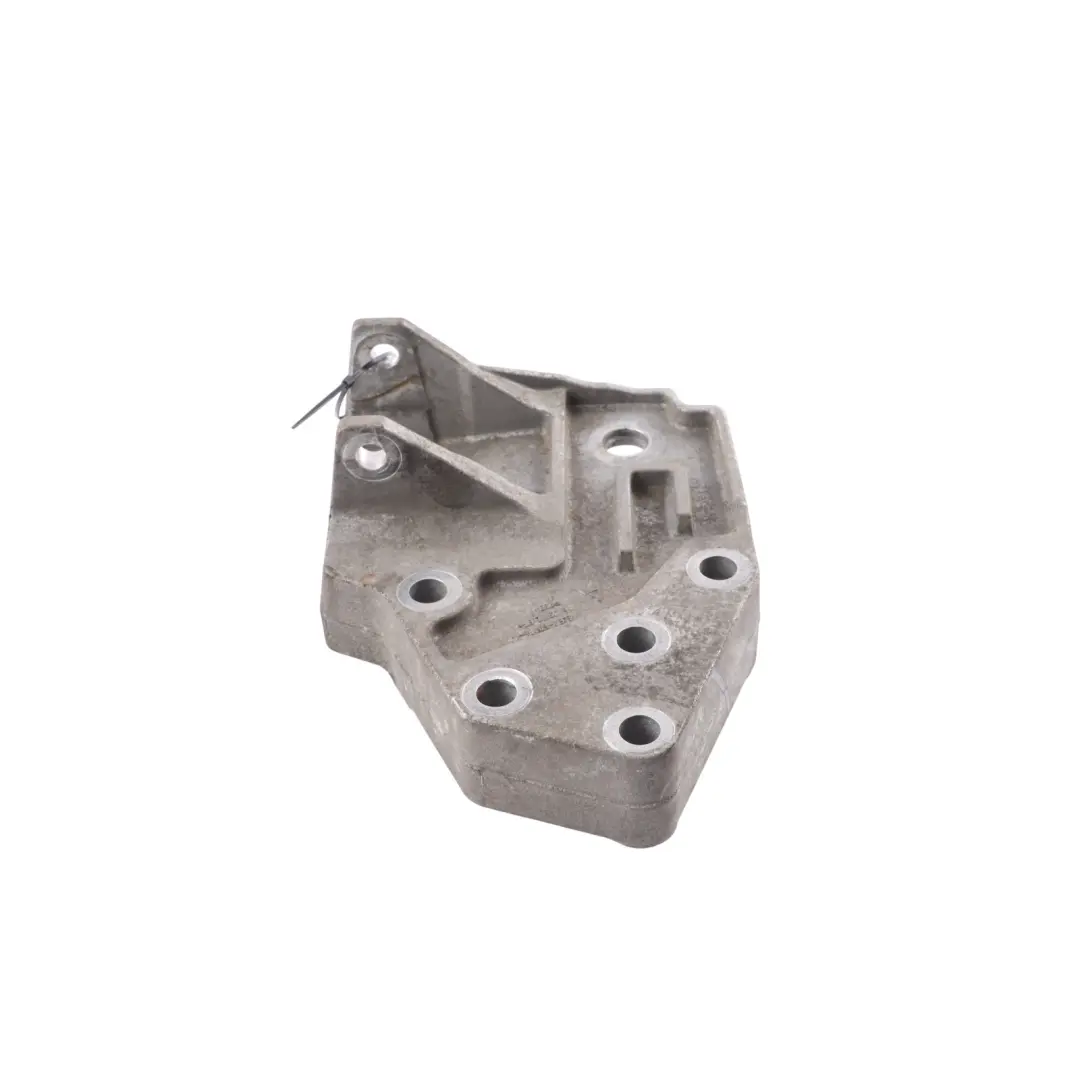 Soporte Bracket Motor 2.2 Diesel para Range Rover Evoque L538 con número de pieza BJ32-6P096-AA Range Rover Evoque L538 Soporte Bracket Motor 2.2 Diesel - SKU BJ32-6P096-AA - Número de pieza BJ32-6P096-AA