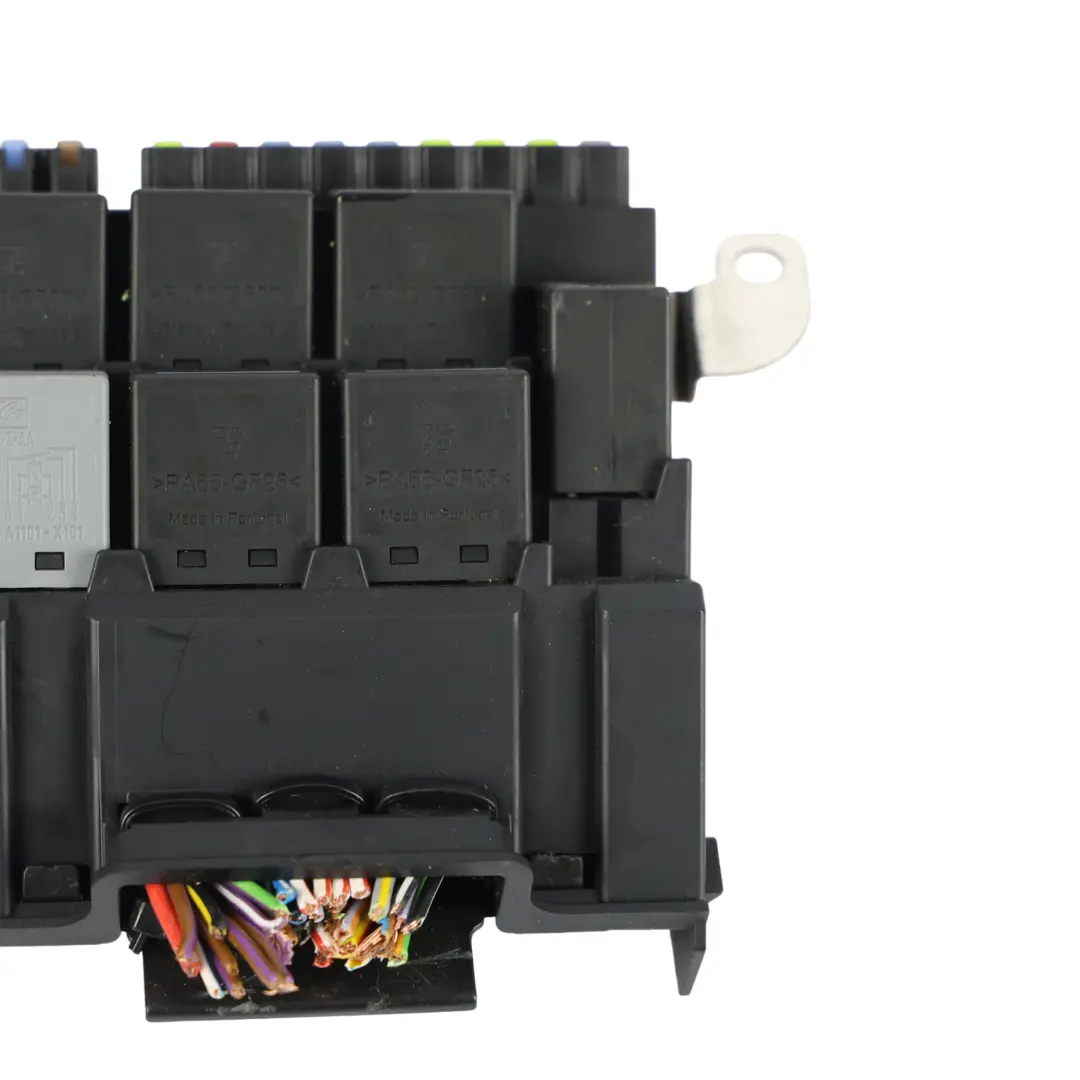 Ford Transit Mk8 Modul Commande Relais Boîte Fusibles 2.0 Ecoblue - SKU BK2V-14A073-AA - Numéro de pièce BK2V-14A073-AA