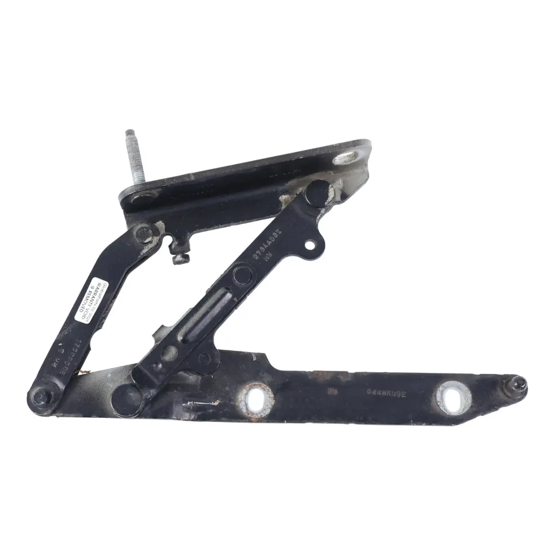 Land Rover Discovery 3 L319 Charnière Capot Droite - SKU BKB780021 - Numéro de pièce BKB780021