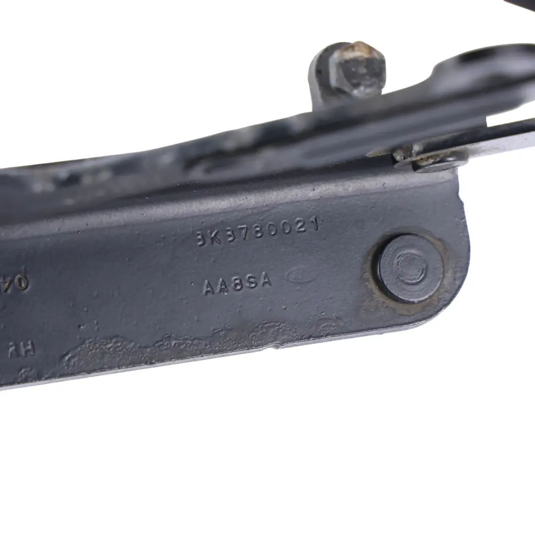 Charnière Capot Droite pour Land Rover Discovery 3 L319 à propos du numéro de pièce BKB780021 Land Rover Discovery 3 L319 Charnière Capot Droite - SKU BKB780021 - Numéro de pièce BKB780021