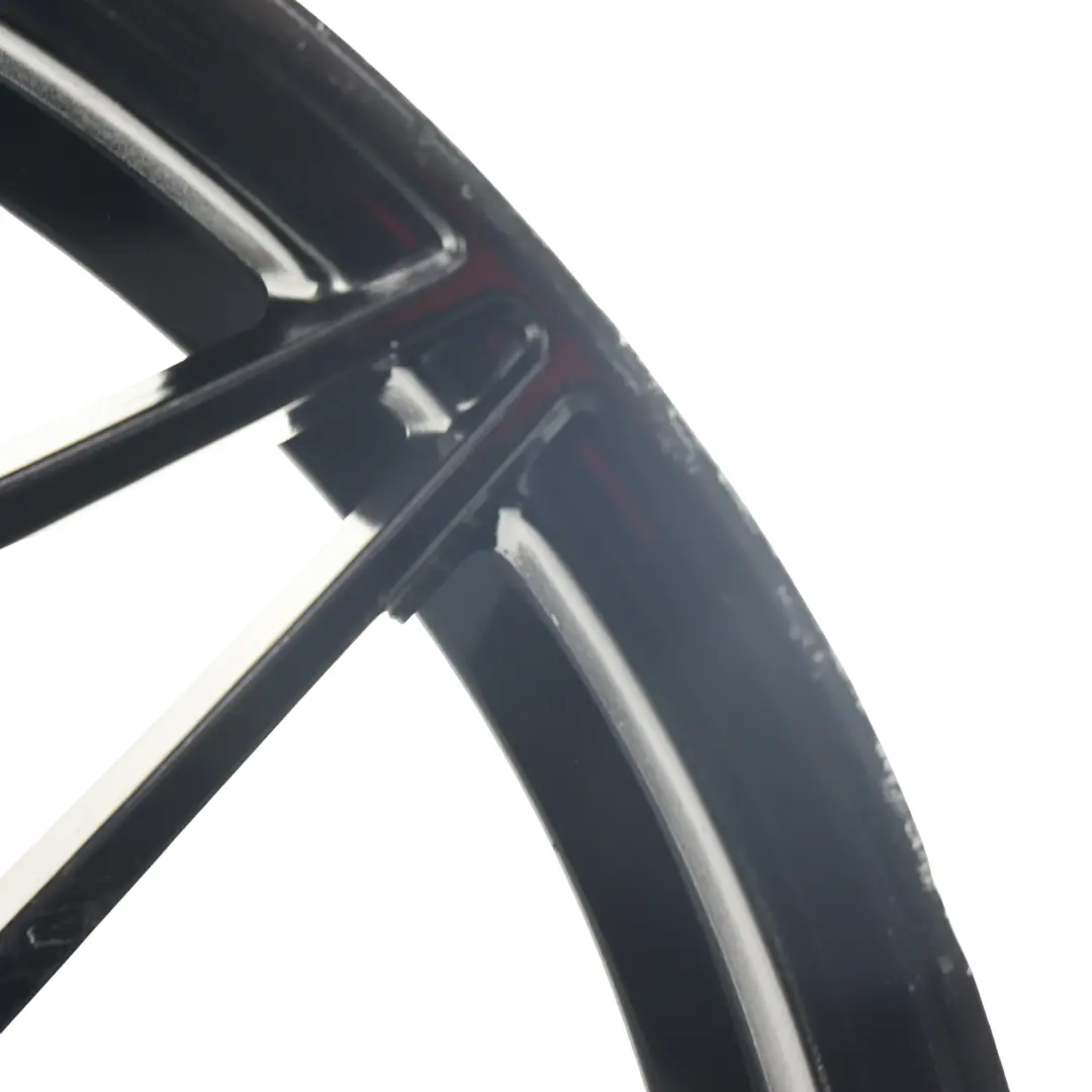 Jante Alliage 19" 9J ET:37 pour BMW F80 M3 à propos du numéro de pièce BMW-VIA-19 BMW F80 M3 Jante Alliage 19" 9J ET:37 - SKU BMW-VIA-19-8 - Numéro de pièce BMW-VIA-19