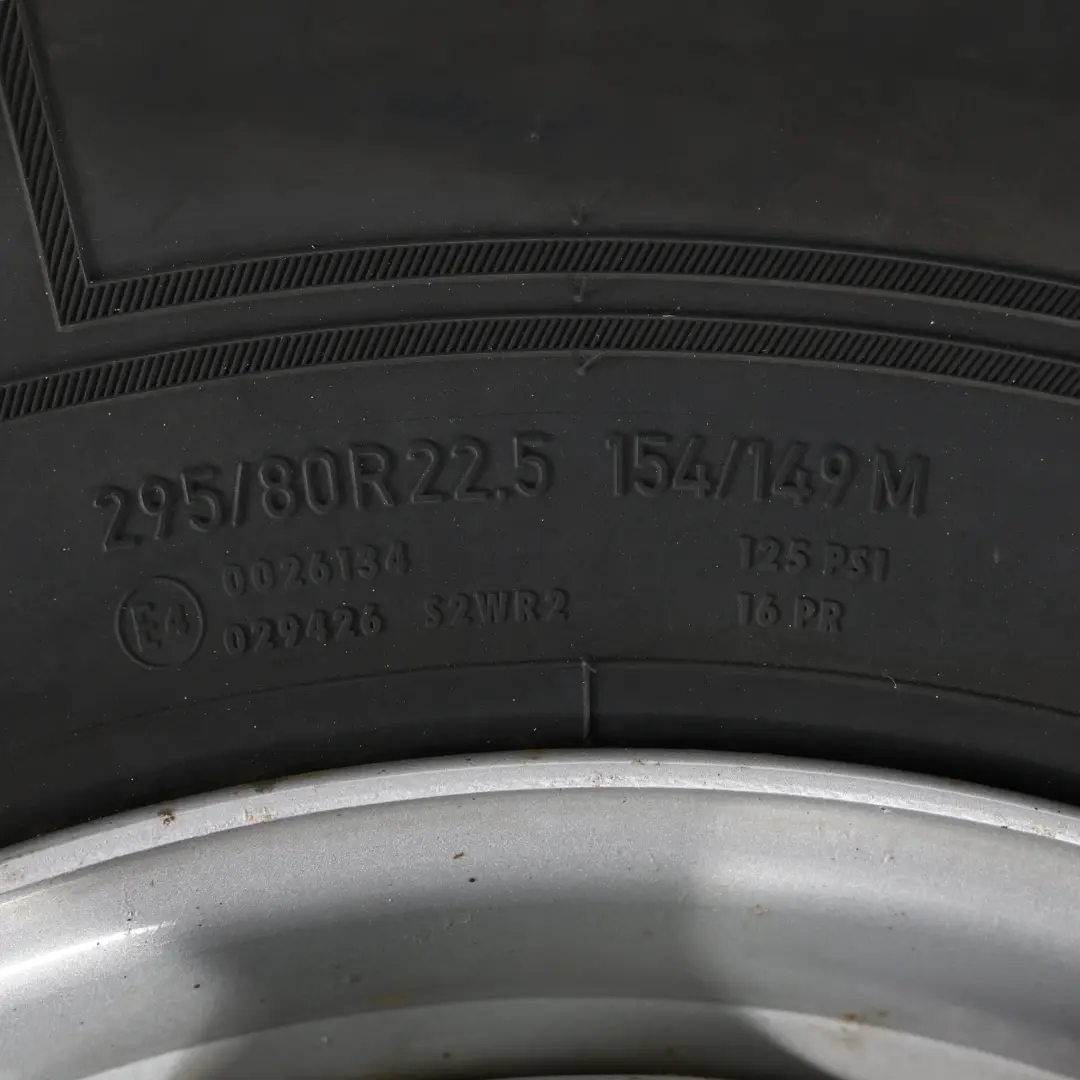Opona Barum BF200R 295/80 Felga Stalowa 22,5" 8.25J 17042804 do DAF o numerze BTRW DAF Opona Barum BF200R 295/80 Felga Stalowa 22,5" 8.25J 17042804 - SKU BTRW-2 - Numer Części BTRW