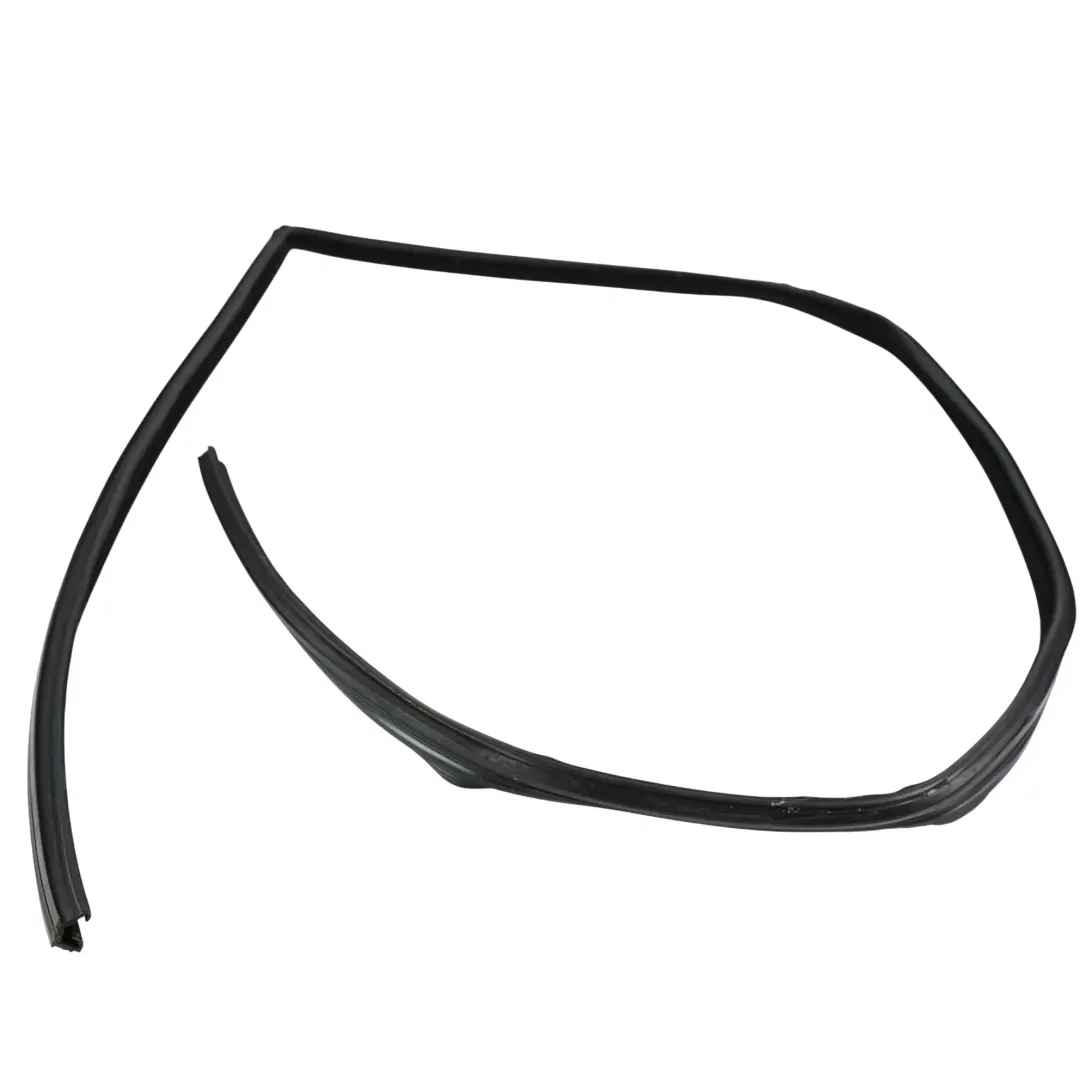 Finestra Porta Guarnizione Vetro Anteriore Destra per Land Rover Discovery L319 con numero di parte CFE500820 Land Rover Discovery L319 Finestra Porta Guarnizione Vetro Anteriore Destra - SKU CFE500820 - Numero di parte CFE500820