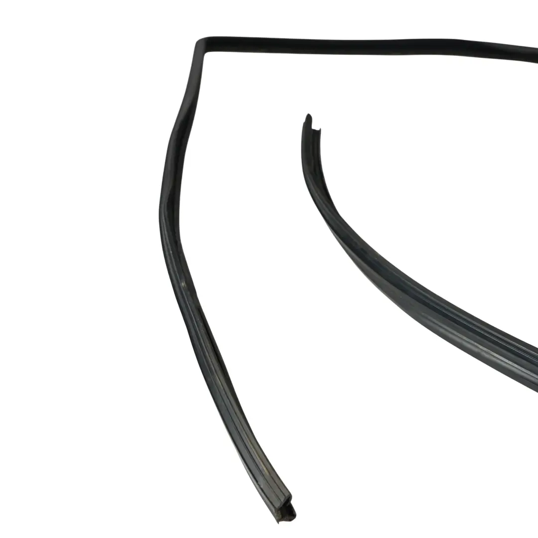 Land Rover Discovery 4 L319 Fenster Tür Glas Dichtung Vorne Links 6H22-202K95-AD - SKU CFE500830 - Teilenummer CFE500830