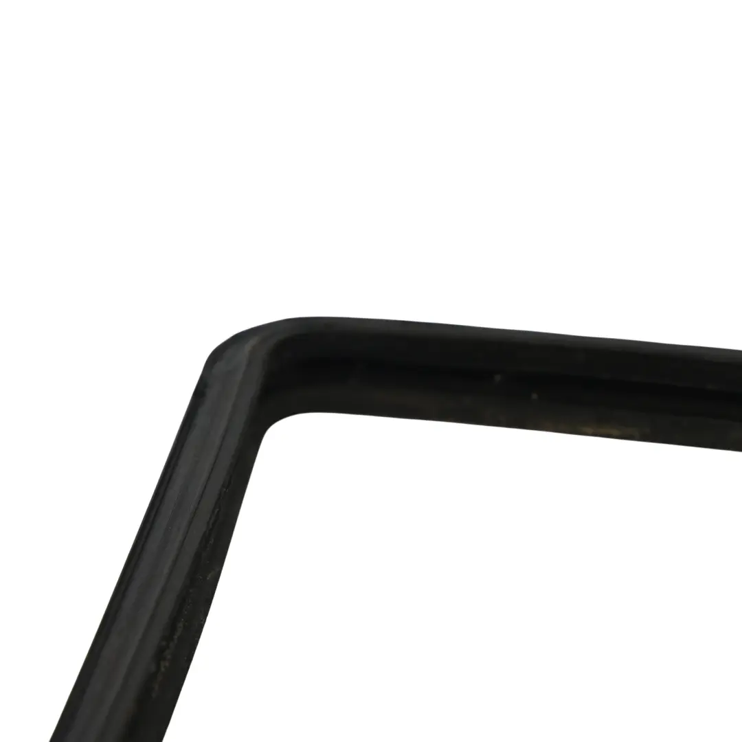 Land Rover Discovery 4 L319 Window Door Glass Seal Front Left N/S 6H22-202K95-AD - SKU CFE500830 - Part number CFE500830