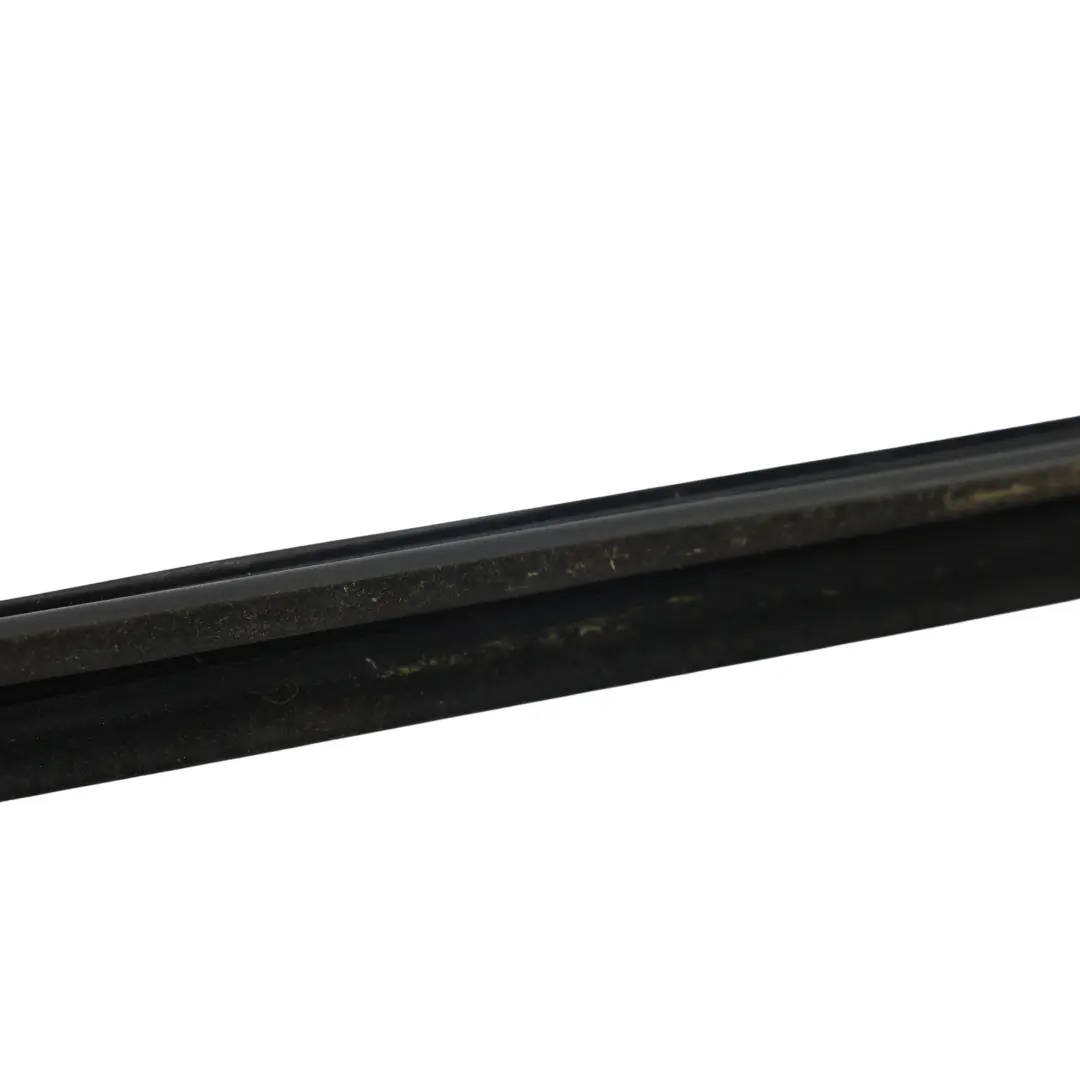 Window Door Glass Seal Front Left N/S 6H22-202K95-AD to Land Rover Discovery 4 L319 with Part number CFE500830 Land Rover Discovery 4 L319 Window Door Glass Seal Front Left N/S 6H22-202K95-AD - SKU CFE500830 - Part number CFE500830