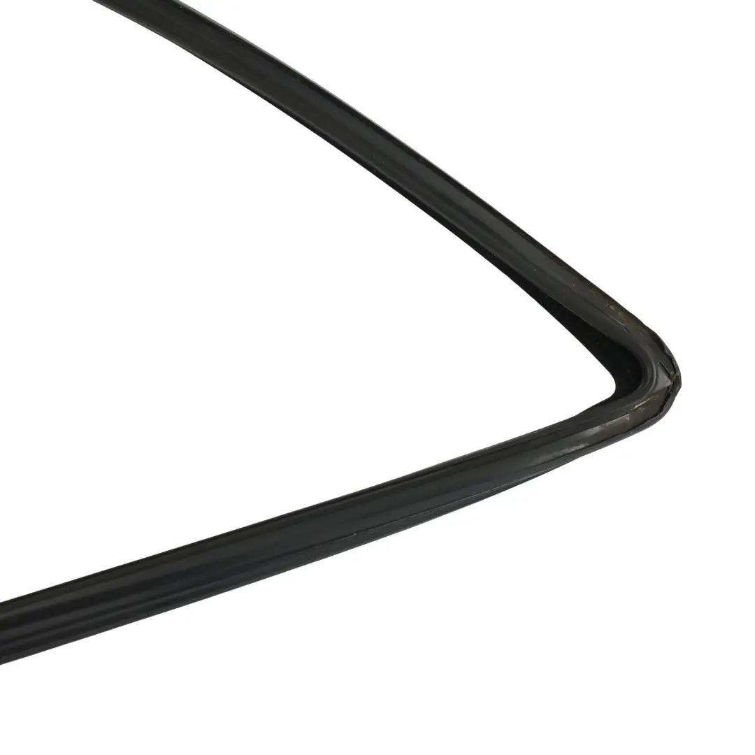 Door Window Seal Gasket Rubber Front Right O/S to Range Rover L320 with Part number CFE500840 Range Rover L320 Door Window Seal Gasket Rubber Front Right O/S - SKU CFE500840 - Part number CFE500840