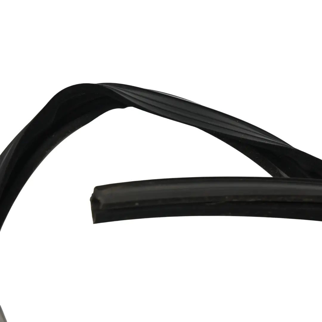 Türfenster Dichtung Vorne Rechts für Land Rover Range Rover Sport L320 mit Teilenummer CFE500840 Land Rover Range Rover Sport L320 Türfenster Dichtung Vorne Rechts - SKU CFE500840 - Teilenummer CFE500840