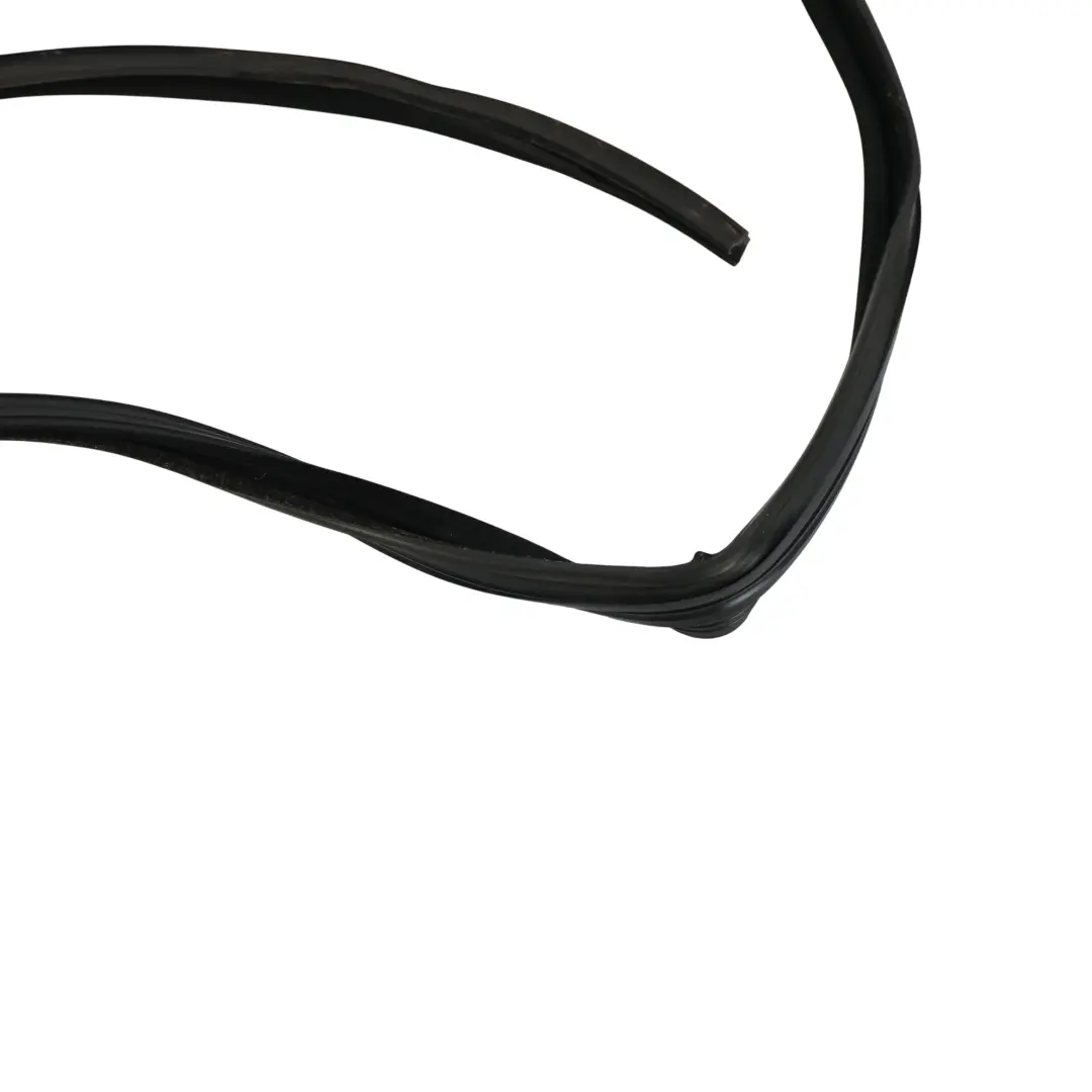 Door Window Seal Gasket Rubber Front Left N/S to Range Rover L320 with Part number CFE500850 Range Rover L320 Door Window Seal Gasket Rubber Front Left N/S - SKU CFE500850 - Part number CFE500850