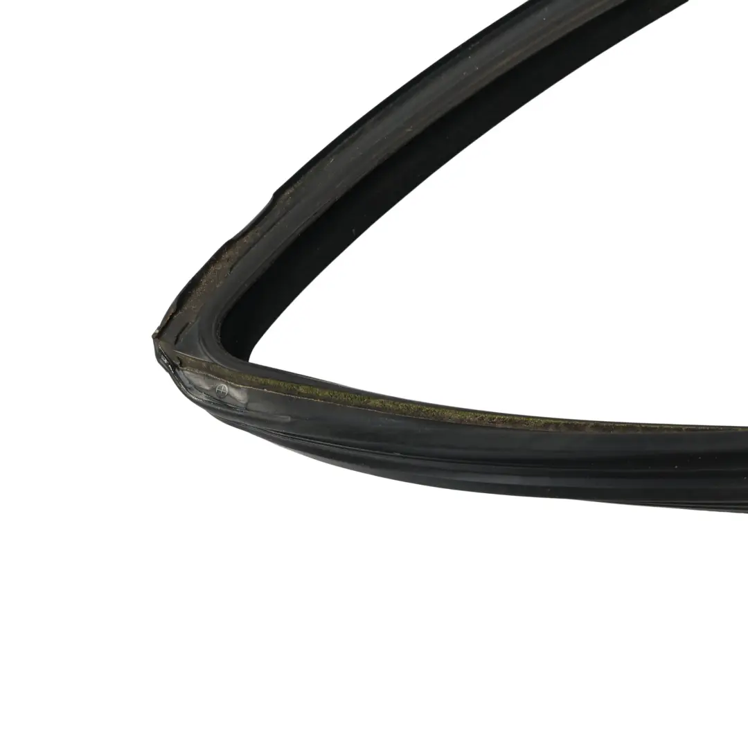 Door Window Seal Gasket Rubber Front Left N/S to Range Rover L320 with Part number CFE500850 Range Rover L320 Door Window Seal Gasket Rubber Front Left N/S - SKU CFE500850 - Part number CFE500850