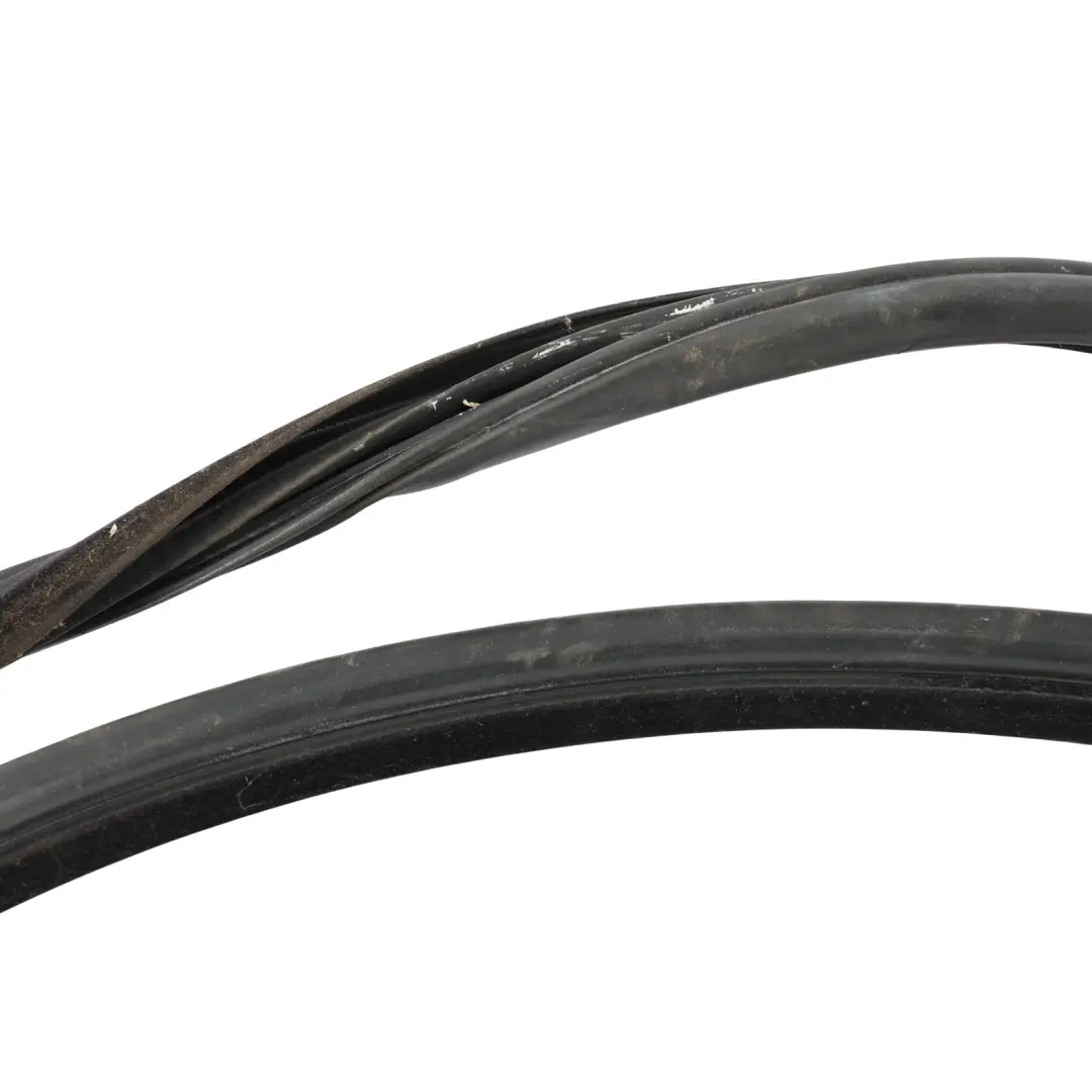 Range Rover L320 Door Seal Gasket Rubber Front Left Right N/O/S - SKU CGE500440 - Part number CGE500440