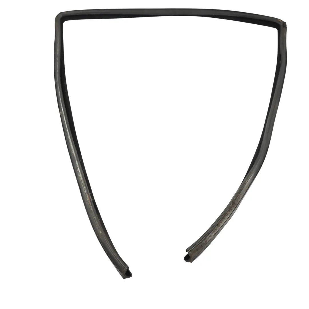 Joint Étanchéité Guide Vitre Porte Arrière Droite pour Range Rover L320 à propos du numéro de pièce CGE500760 Range Rover L320 Joint Étanchéité Guide Vitre Porte Arrière Droite - SKU CGE500760 - Numéro de pièce CGE500760