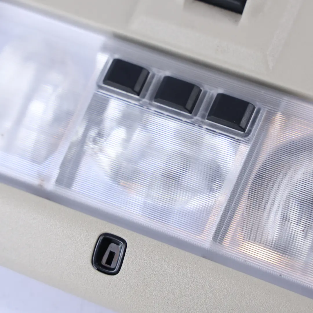 Land Rover Discovery 4 L319 Lampa Podsufitki Wewnętrznej - SKU CH22-13704-EA - Numer Części CH22-13704-EA