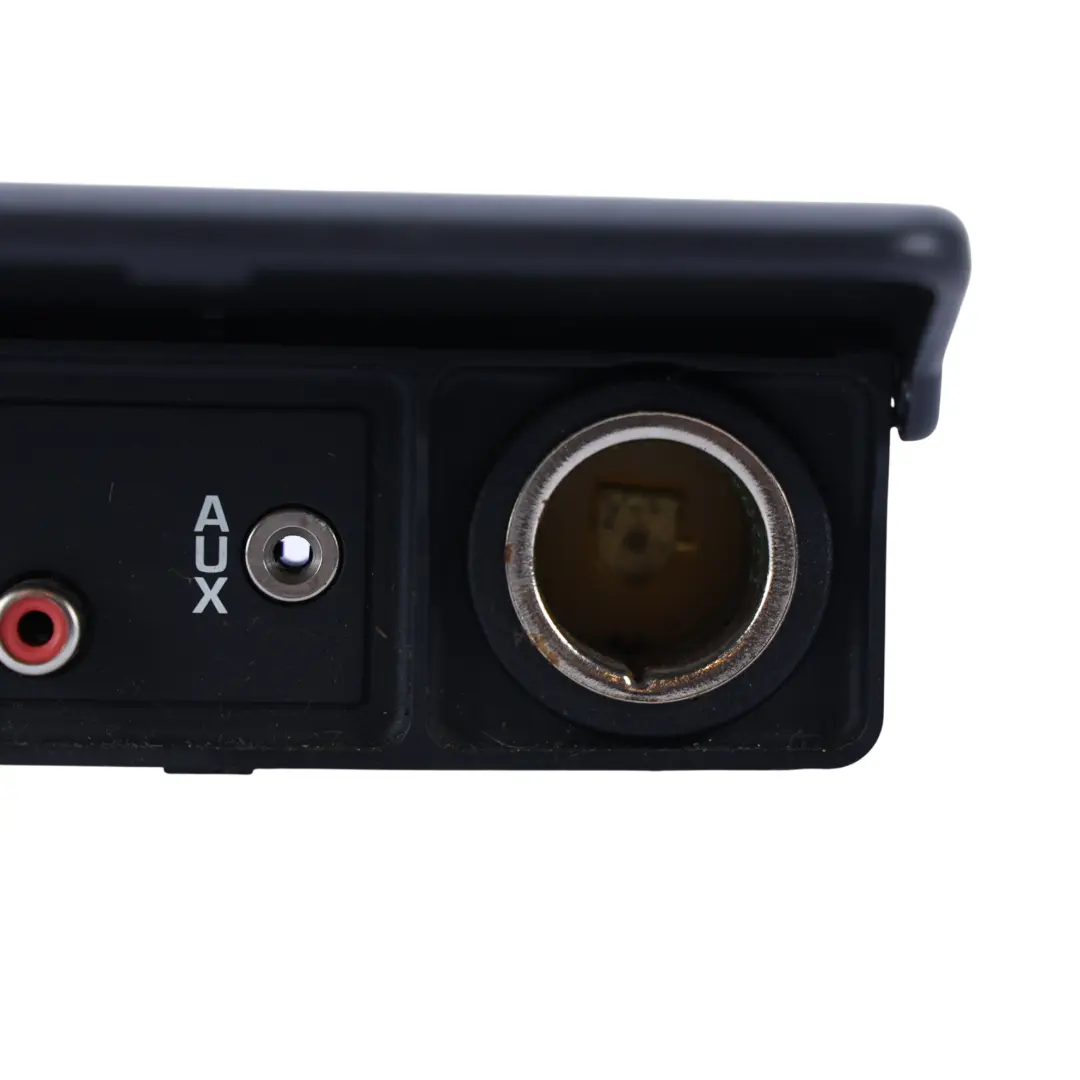 USB Aux Lighter Input Socket Panel to Land Rover Discovery 4 L319 with Part number CH22-19C166-CA Land Rover Discovery 4 L319 USB Aux Lighter Input Socket Panel - SKU CH22-19C166-CA - Part number CH22-19C166-CA