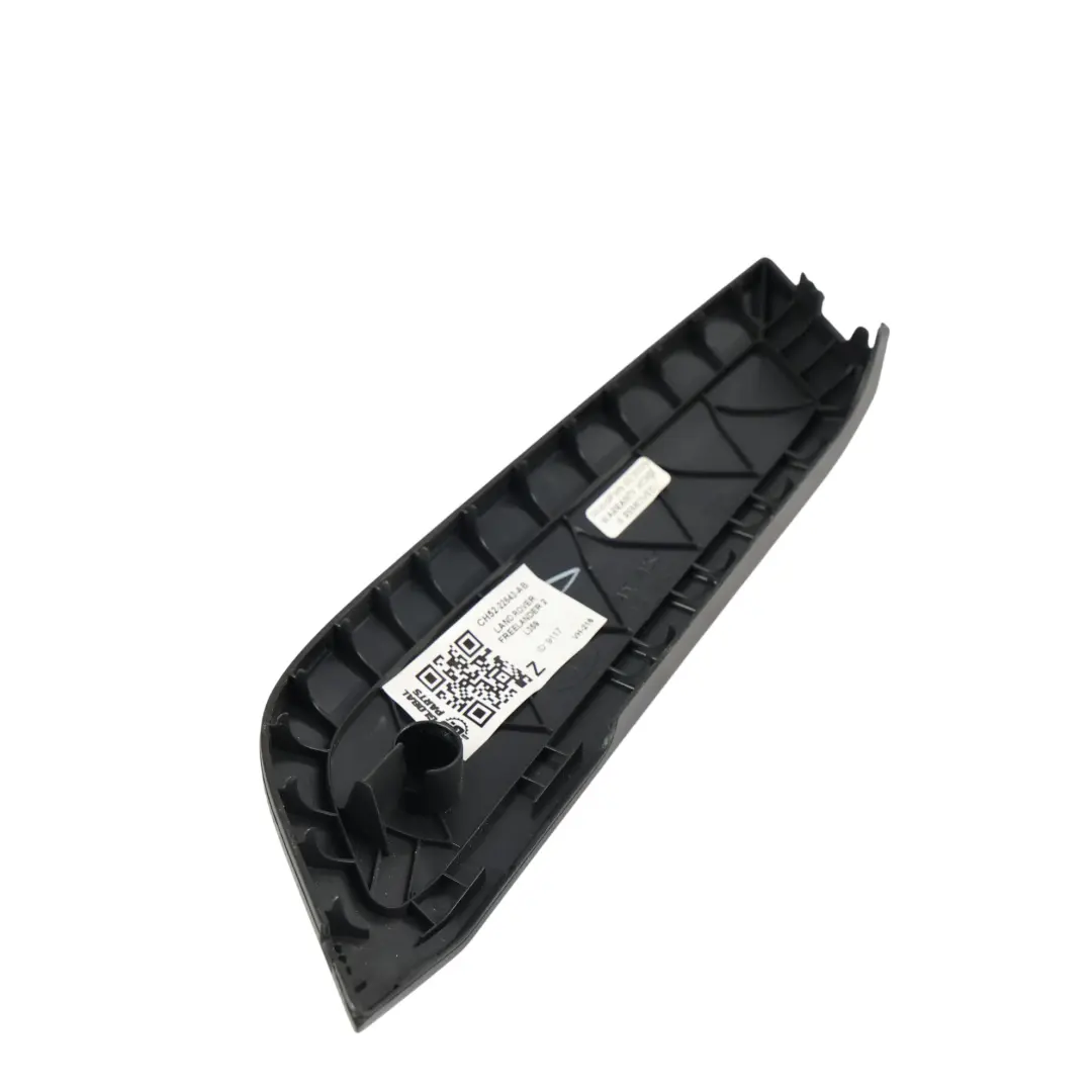 Osłona Listwa Drzwi Przednich Lewa do Land Rover Freelander L359 o numerze CH52-22643-AB Land Rover Freelander L359 Osłona Listwa Drzwi Przednich Lewa - SKU CH52-22643-AB - Numer Części CH52-22643-AB