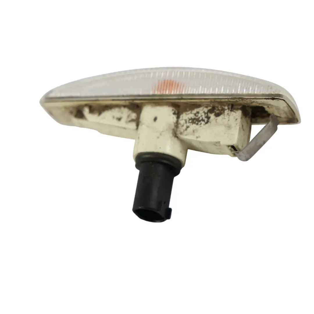 Land Rover Range Rover Sport L320 Luce Indicatore Porta Anteriore CH9H2213N330A - SKU CH9H2213N330-A - Numero di parte CH9H2213N330-A