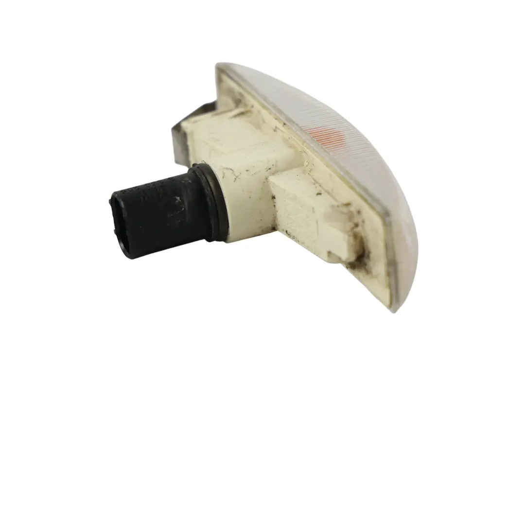 Land Rover Range Rover Sport L320 Feu Clignotant Porte Avant CH9H2213N330A - SKU CH9H2213N330-A - Numéro de pièce CH9H2213N330-A