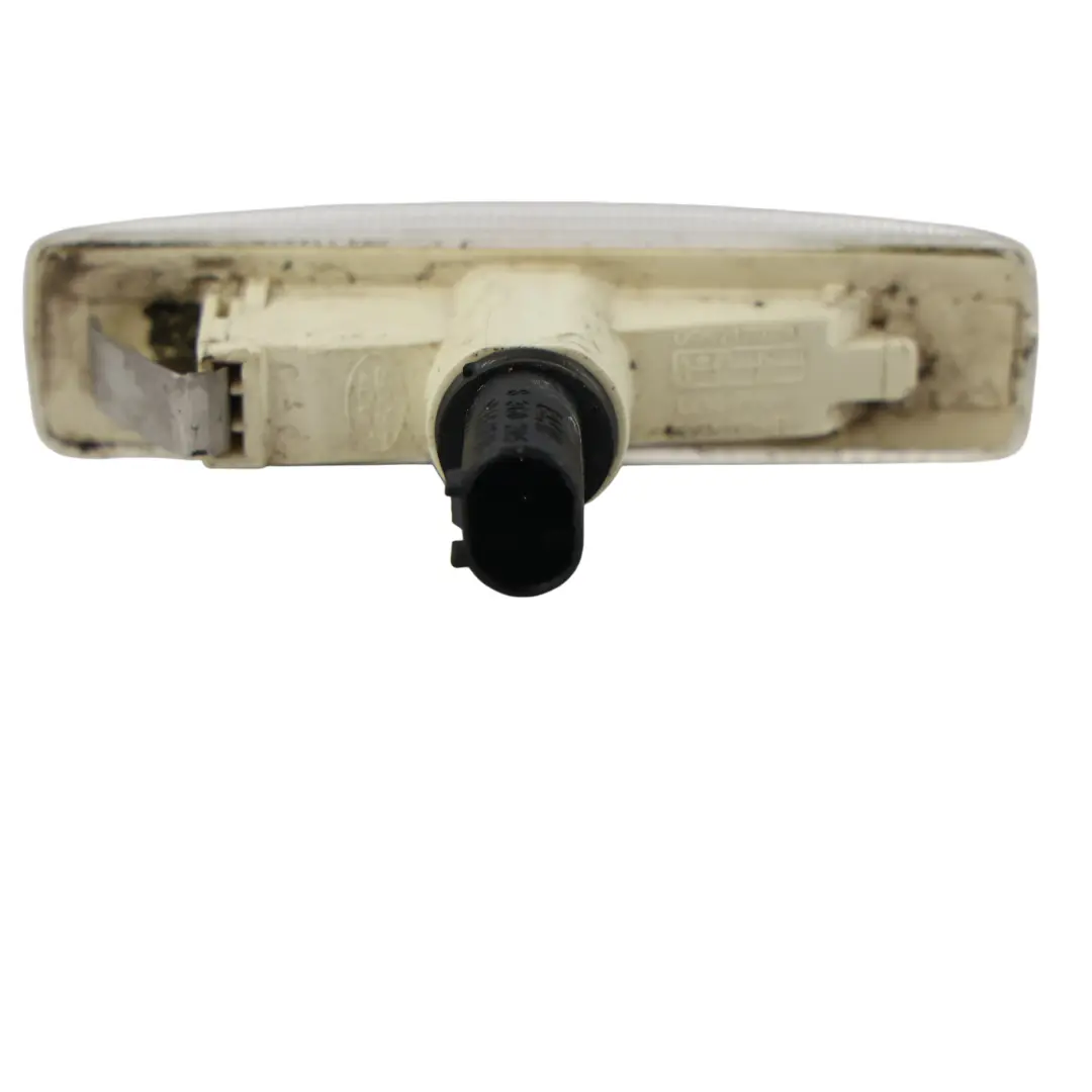 Luce Indicatore Porta Anteriore CH9H2213N330A per Land Rover Range Rover Sport L320 con numero di parte CH9H2213N330-A Land Rover Range Rover Sport L320 Luce Indicatore Porta Anteriore CH9H2213N330A - SKU CH9H2213N330-A - Numero di parte CH9H2213N330-A