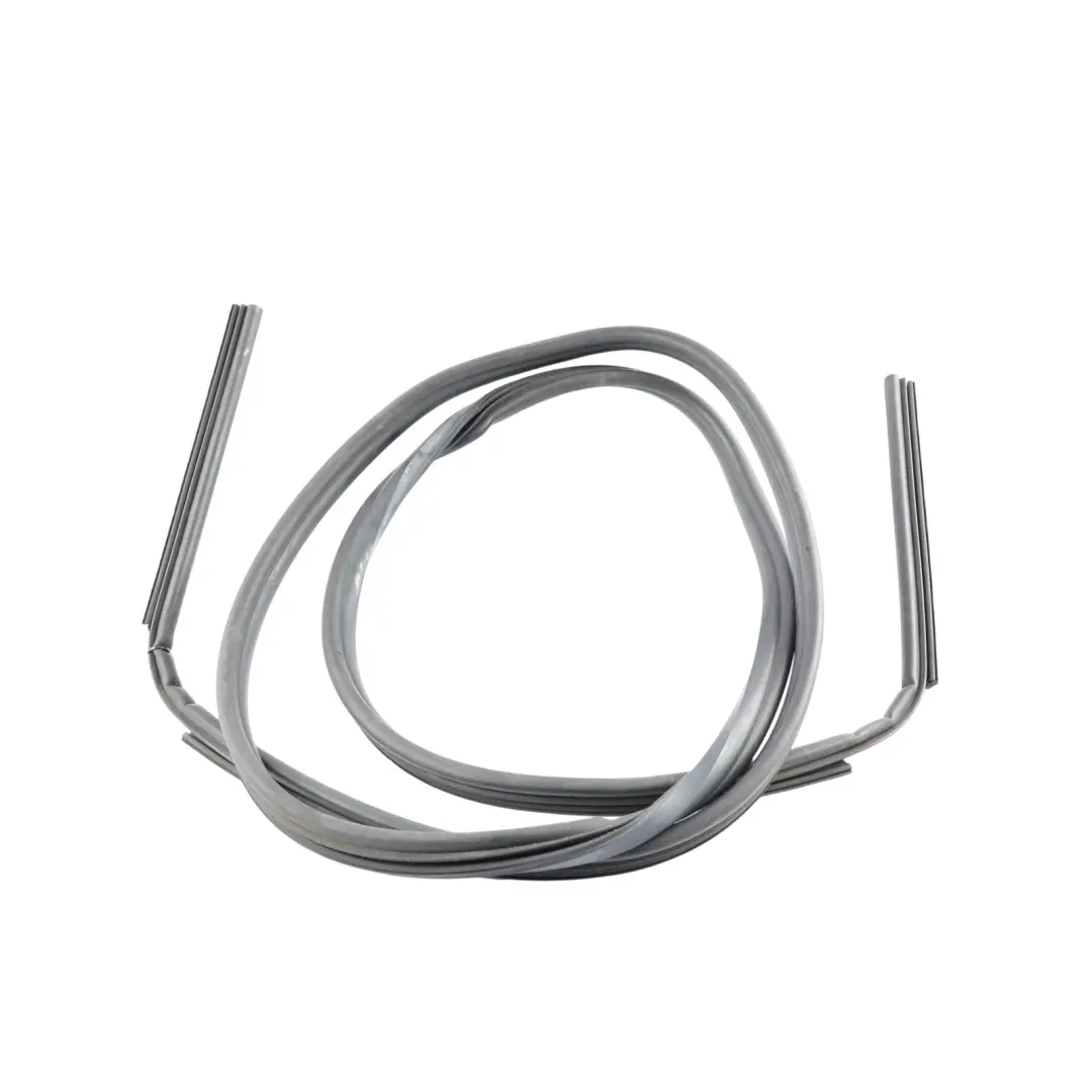 Bonnet Hood Front Seal Rubber Gasket to Range Rover Sport L320 with Part number CJE000101 Range Rover Sport L320 Bonnet Hood Front Seal Rubber Gasket - SKU CJE000101 - Part number CJE000101