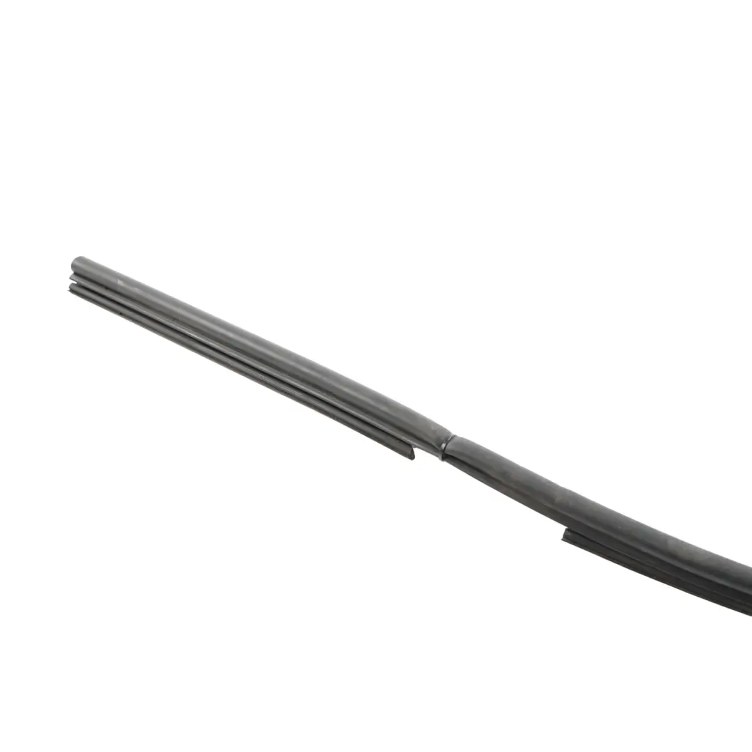 Joint Caoutchouc Capot Avant pour Range Rover Sport L320 à propos du numéro de pièce CJE000101 Range Rover Sport L320 Joint Caoutchouc Capot Avant - SKU CJE000101 - Numéro de pièce CJE000101