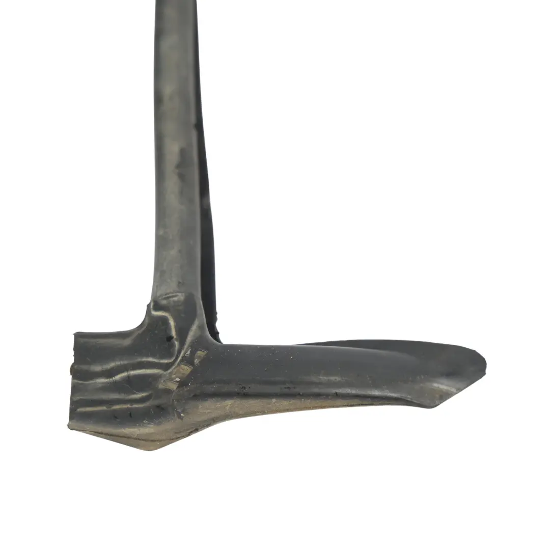 Tapa Del Maletero Junta 4H22-40370-AB para Land Rover Discovery 4 L319 con número de pieza CKE500120 Land Rover Discovery 4 L319 Tapa Del Maletero Junta 4H22-40370-AB - SKU CKE500120 - Número de pieza CKE500120