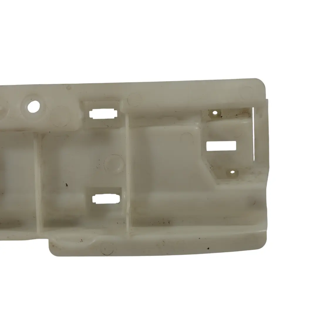 Seitenschwellerhalterung Hinten Links für Range Rover L405 mit Teilenummer CPLA-107B01-B Range Rover L405 Seitenschwellerhalterung Hinten Links - SKU CPLA-107B01-B - Teilenummer CPLA-107B01-B