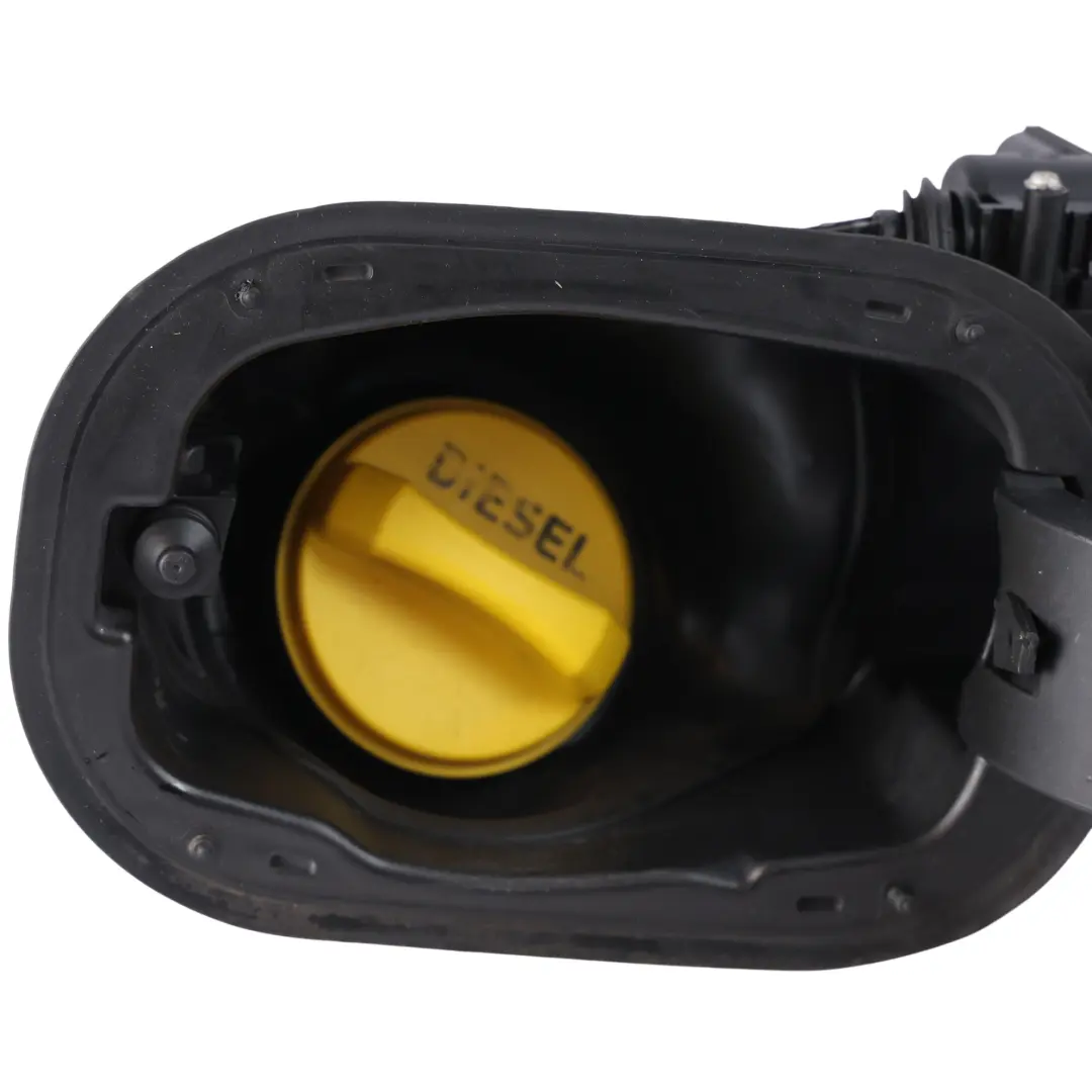 Filler Door With Cap to Range Rover L405 Fuel Tank with Part number CPLA-27936-BE Range Rover L405 Fuel Tank Filler Door With Cap - SKU CPLA-27936-BE - Part number CPLA-27936-BE