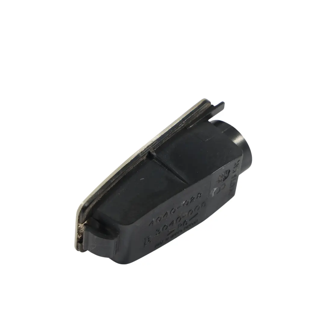 Lampka Oświetlenie Lusterka Bocznego do Range Rover L322 o numerze CTZ500010 Range Rover L322 Lampka Oświetlenie Lusterka Bocznego - SKU CTZ500010 - Numer Części CTZ500010
