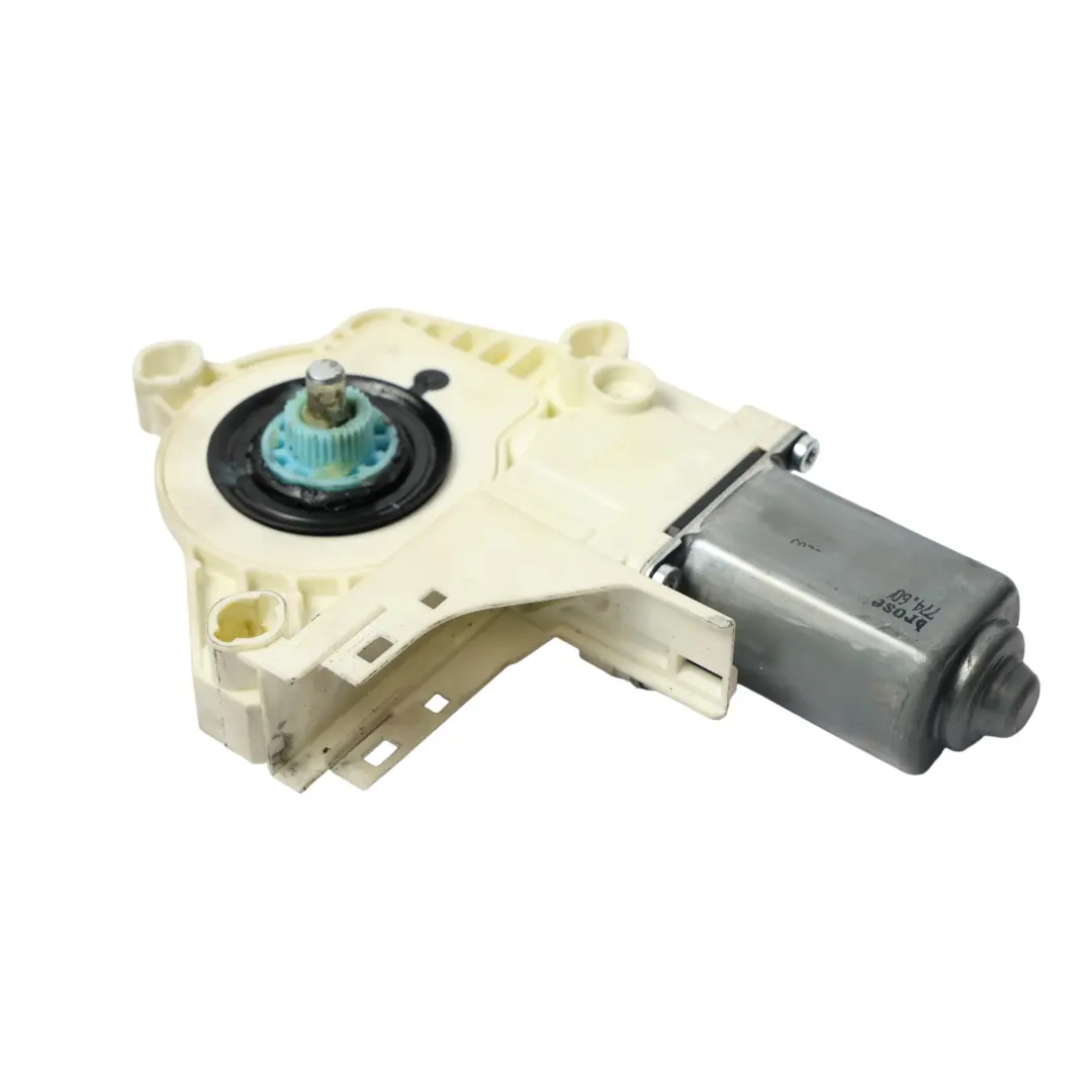 Puerta Trasera Regulador Motor Ventana Izquierda para Land Rover Discovery 3 L319 con número de pieza CVR000060 Land Rover Discovery 3 L319 Puerta Trasera Regulador Motor Ventana Izquierda - SKU CVR000060 - Número de pieza CVR000060