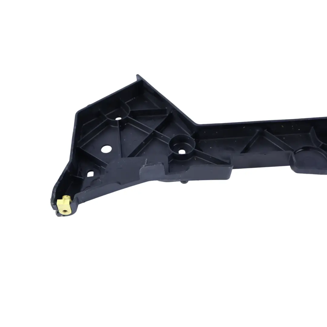 Soporte Guardabarros Delantero Derecho 0008240V007 para Smart Roadster 452 con número de pieza D0008240V007 Smart Roadster 452 Soporte Guardabarros Delantero Derecho 0008240V007 - SKU D0008240V007 - Número de pieza D0008240V007