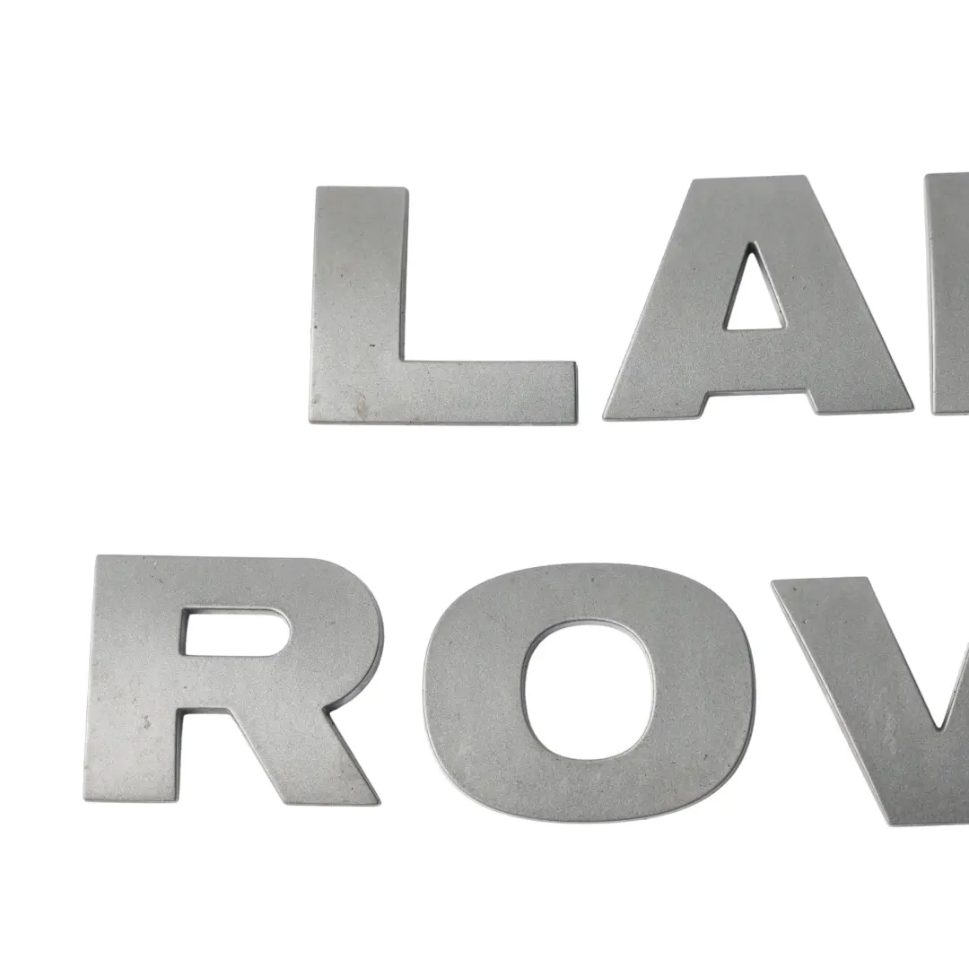 Typenschild Emblem Vorne für Land Rover Discovery 4 L319 mit Teilenummer DAB500050LQV Land Rover Discovery 4 L319 Typenschild Emblem Vorne - SKU DAB500050LQV - Teilenummer DAB500050LQV