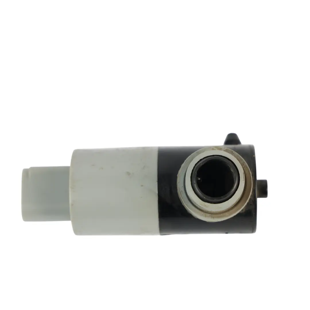 Windscreen Windshield Washer Pump to Range Rover L322 with Part number DMC500040 Range Rover L322 Windscreen Windshield Washer Pump - SKU DMC500040 - Part number DMC500040