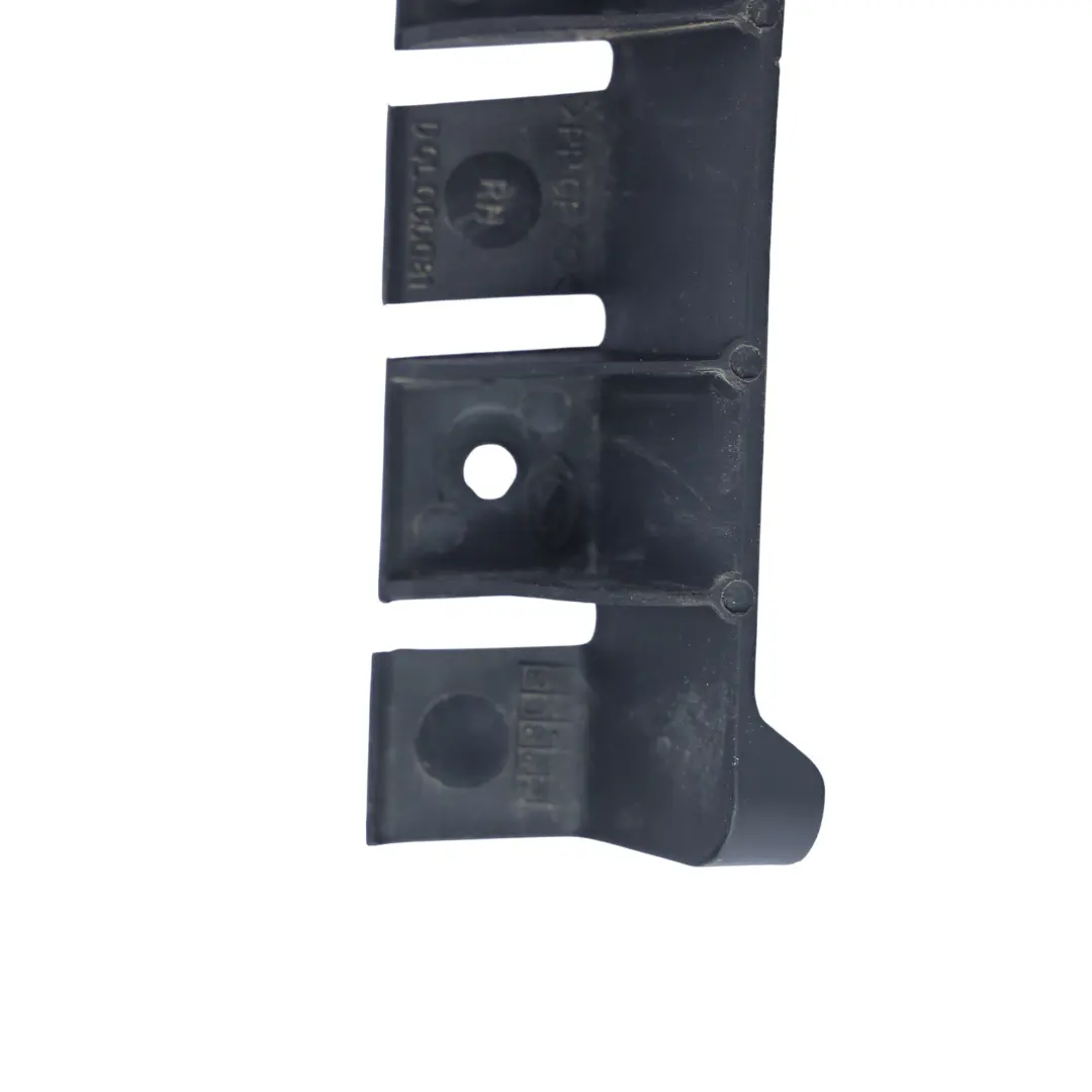Bumper Mount Bracket Right O/S to Land Rover Discovery 4 L319 Rear with Part number DQL000081 Land Rover Discovery 4 L319 Rear Bumper Mount Bracket Right O/S - SKU DQL000081 - Part number DQL000081