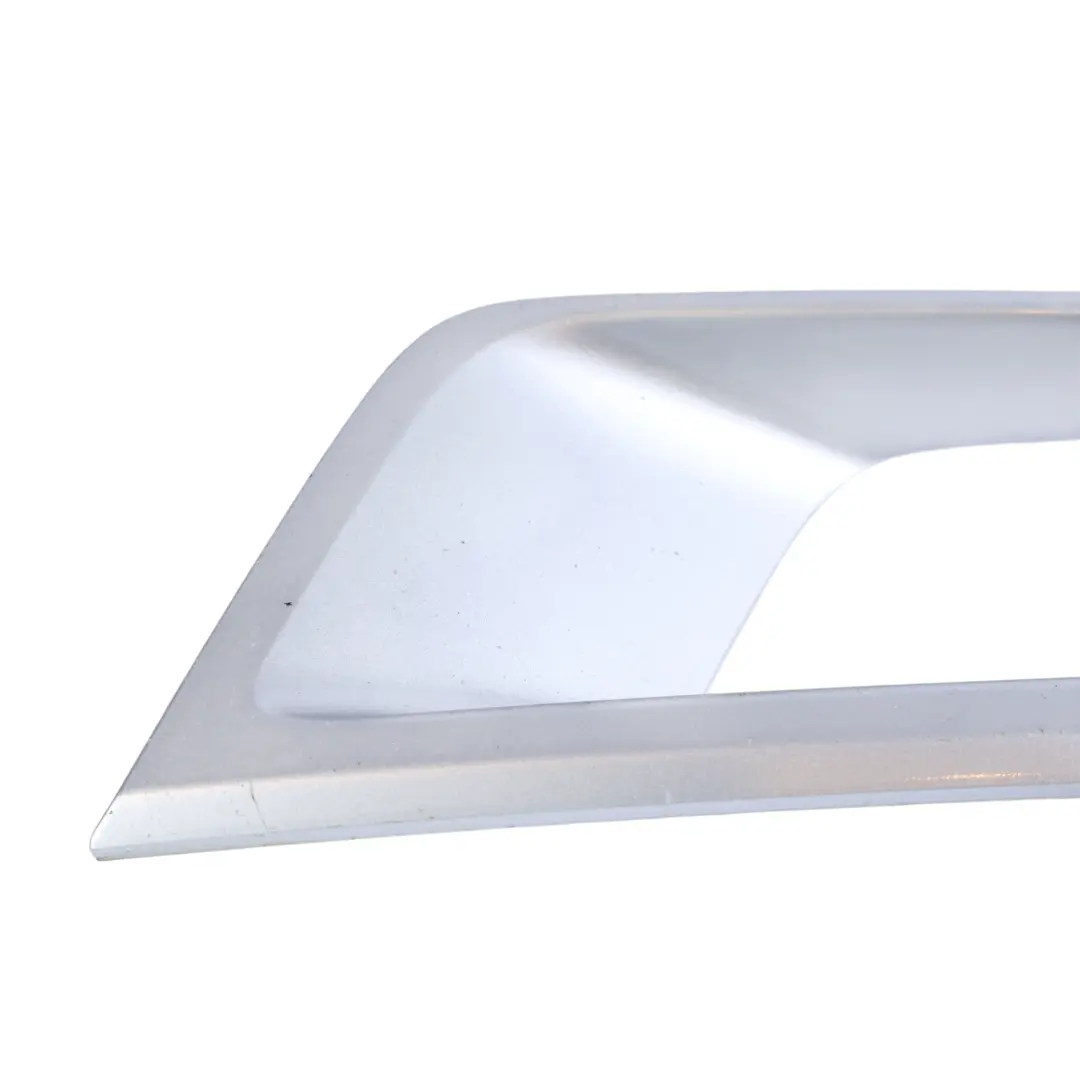 Mk6 Ramka Światła Przeciwmłowego Lewa Przód Frozen Biały -Z2 do Ford Ranger o numerze EB3B-15A299-D Ford Ranger Mk6 Ramka Światła Przeciwmłowego Lewa Przód Frozen Biały -Z2 - SKU EB3B-15A299-D-FW - Numer Części EB3B-15A299-D