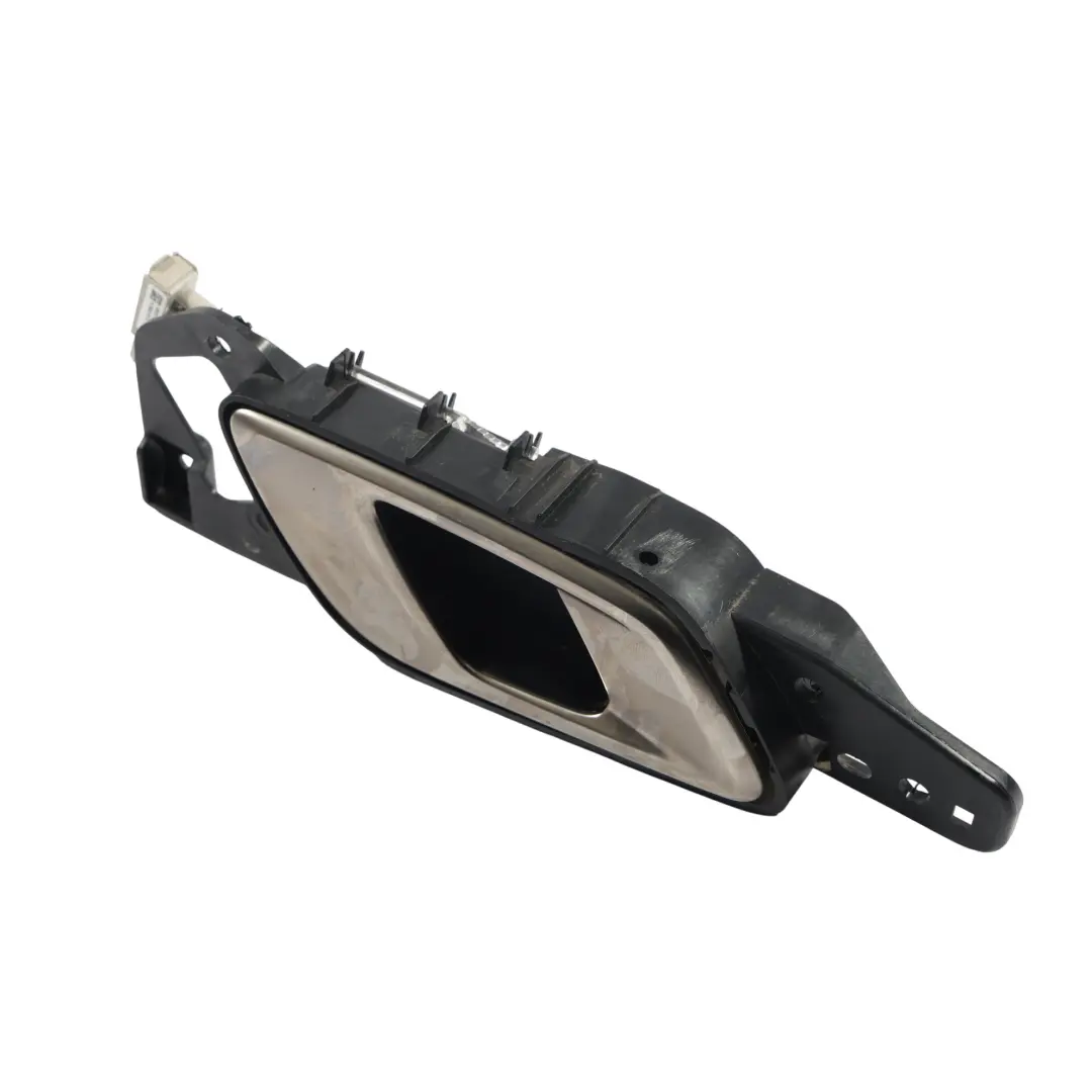 Mk6 Przednia Wewnętrzna Klamka Prawa do Ford Ranger Wildtrak o numerze EB3B-22600-CBW Ford Ranger Wildtrak Mk6 Przednia Wewnętrzna Klamka Prawa - SKU EB3B-22600-CBW - Numer Części EB3B-22600-CBW