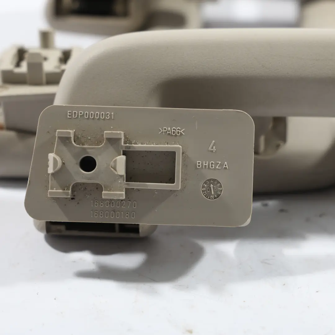 Maniglia Anteriore Posteriore SET X6 per Land Rover Discovery 3 L319 con numero di parte EDP500030LUM Land Rover Discovery 3 L319 Maniglia Anteriore Posteriore SET X6 - SKU EDP500030LUM - Numero di parte EDP500030LUM