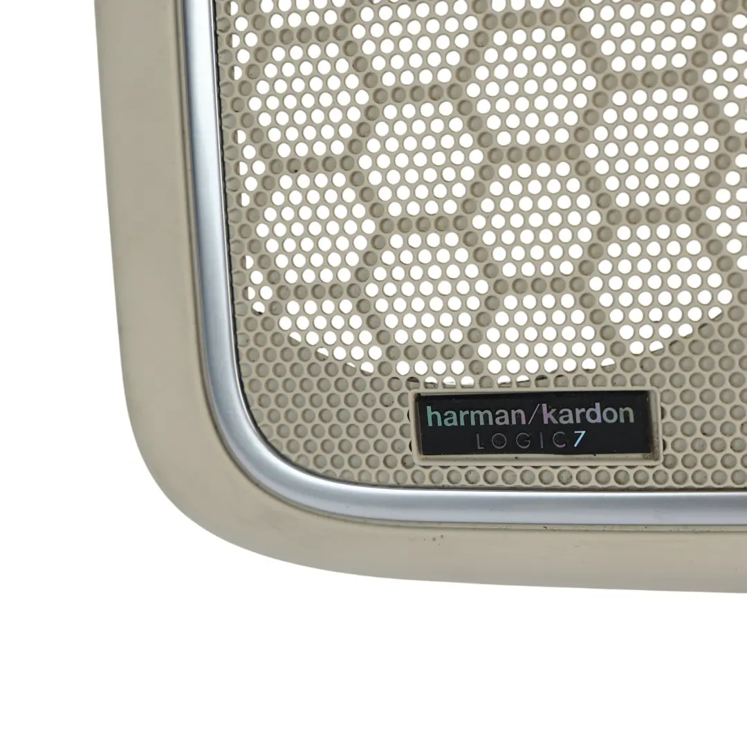 Puerta Tarjeta Altavoz Rejilla Trasera Derecha para Range Rover L322 con número de pieza EIP500400 Range Rover L322 Puerta Tarjeta Altavoz Rejilla Trasera Derecha - SKU EIP500400 - Número de pieza EIP500400