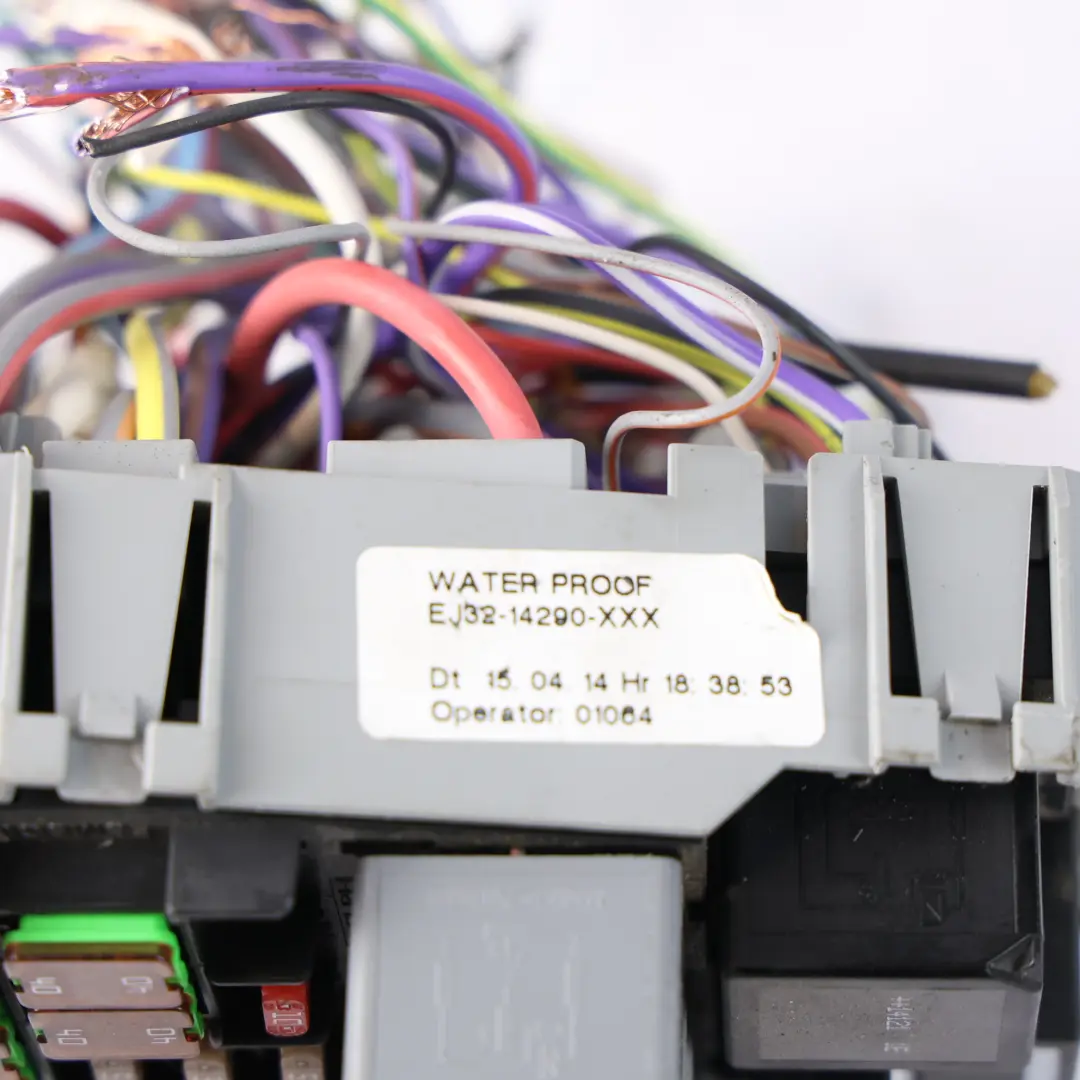 Range Rover Evoque L538 Engine Bay Fuse Box LR046377 - SKU EJ32-14290-CGC - Part number EJ32-14290-CGC