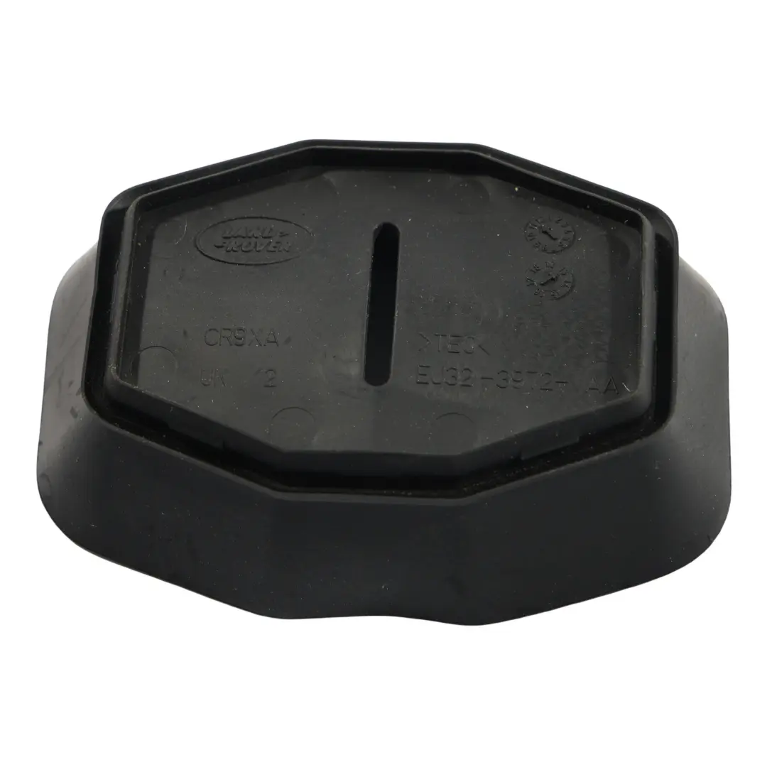 Land Rover Freelander 2 L359 Copertura Tappo Scarico Cappotta - SKU EJ32-3972-AA - Numero di parte EJ32-3972-AA