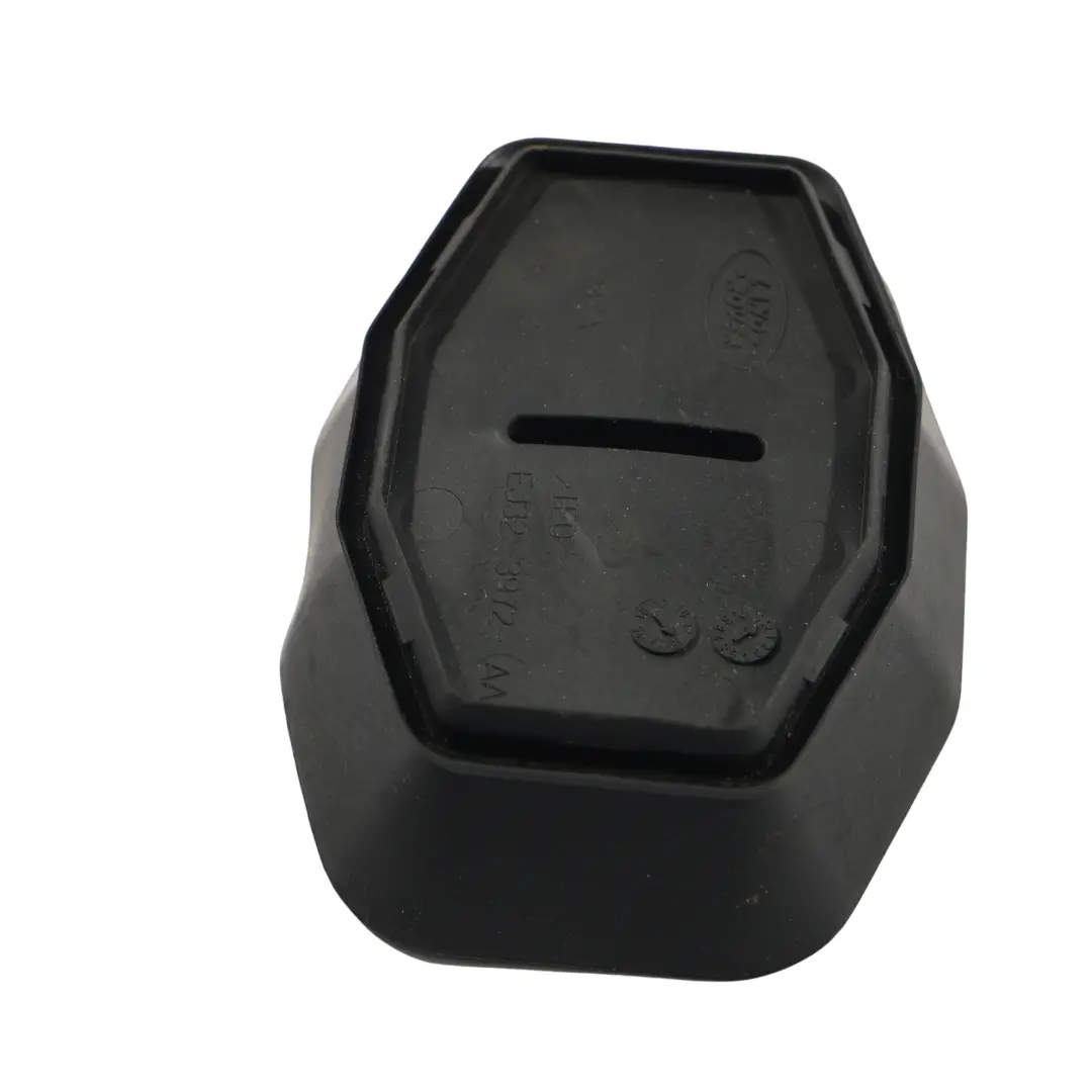 Land Rover Freelander 2 L359 Cache Bouchon Vidange De Capot - SKU EJ32-3972-AA - Numéro de pièce EJ32-3972-AA