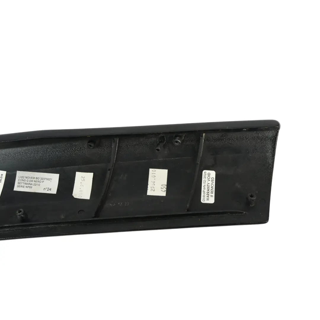 Range Rover L322 Mittelkonsolenabdeckung Schwarz Rechts - SKU FAE000200PBD - Teilenummer FAE000200PBD