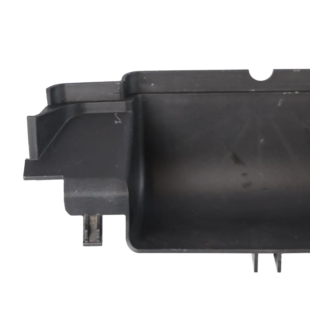 Rivestimento Inferiore Console Centrale per Land Rover Discovery 3 L319 con numero di parte FDT500012 Land Rover Discovery 3 L319 Rivestimento Inferiore Console Centrale - SKU FDT500012 - Numero di parte FDT500012