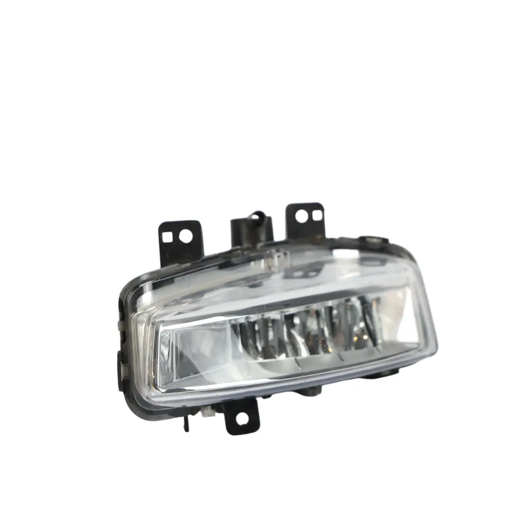 Luz Antiniebla Delantera Izquierda para Land Rover Discovery Sport L550 con número de pieza FJ32-15201-AC Land Rover Discovery Sport L550 Luz Antiniebla Delantera Izquierda - SKU FJ32-15201-AC - Número de pieza FJ32-15201-AC