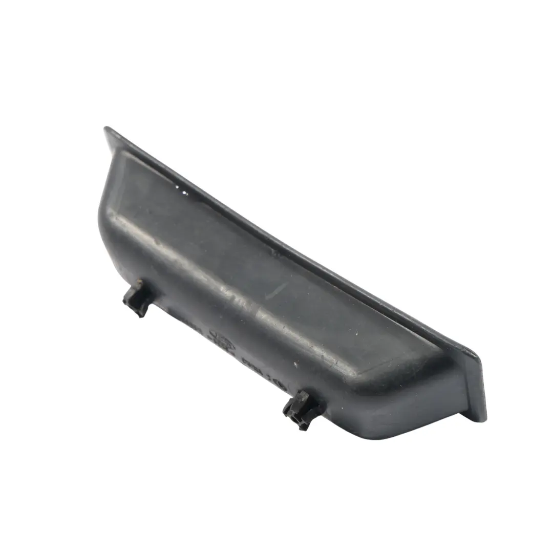 Vaschetta Portaoggetti Console Centrale per Land Rover Discovery 3 L319 con numero di parte FJJ500032 Land Rover Discovery 3 L319 Vaschetta Portaoggetti Console Centrale - SKU FJJ500032 - Numero di parte FJJ500032