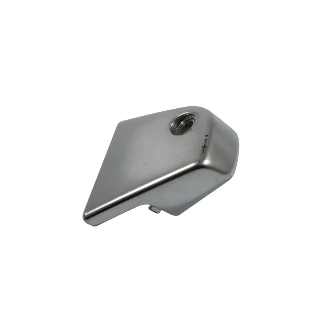 Osłona Zawiasu Po Prawej Stronie do Land Rover Discovery 3 L319 o numerze FJV501080 Land Rover Discovery 3 L319 Osłona Zawiasu Po Prawej Stronie - SKU FJV501080 - Numer Części FJV501080